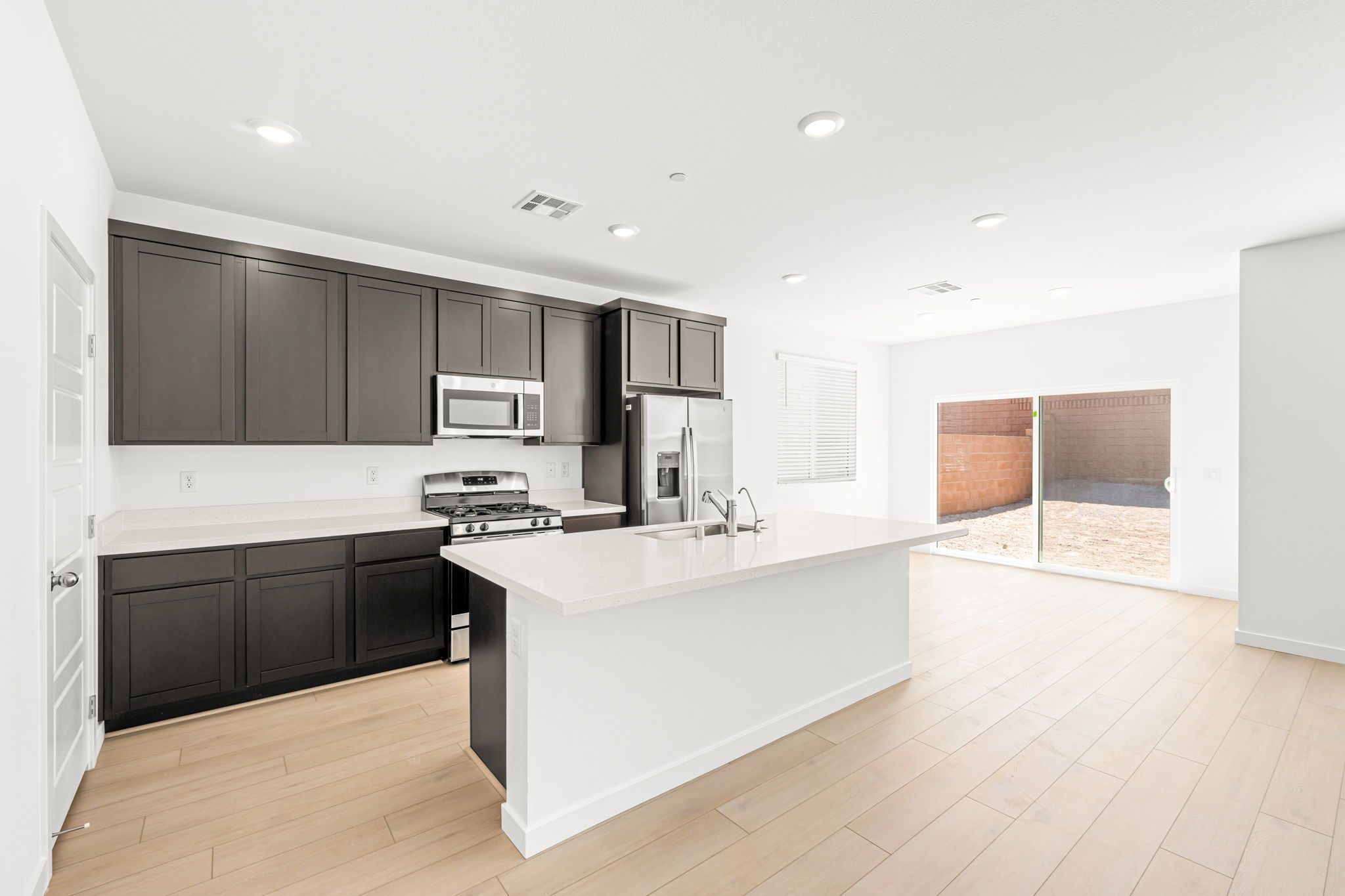 7 web or mls Lennar  8179 Gusty Brook St 7