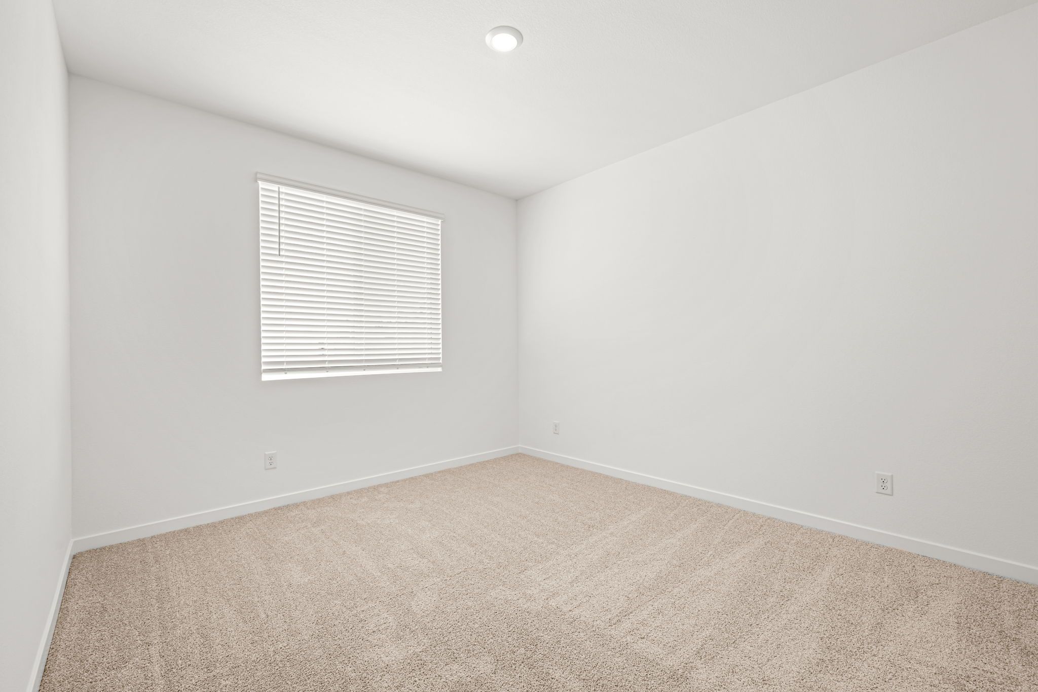 15 web or mls Lennar  8179 Gusty Brook St 15