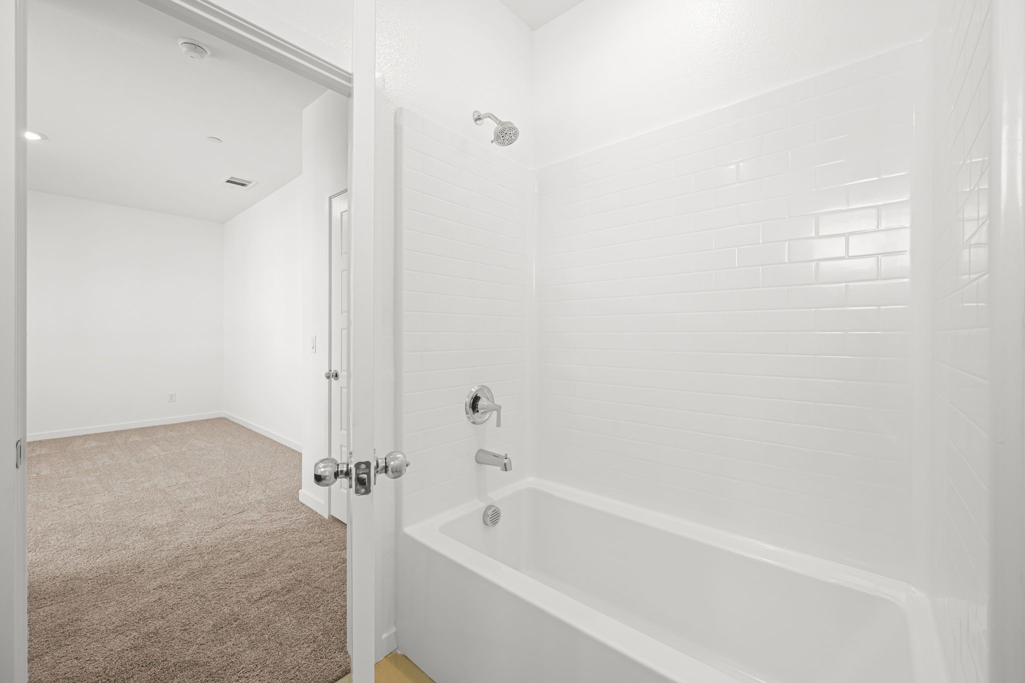 22 web or mls Lennar  8179 Gusty Brook St 22