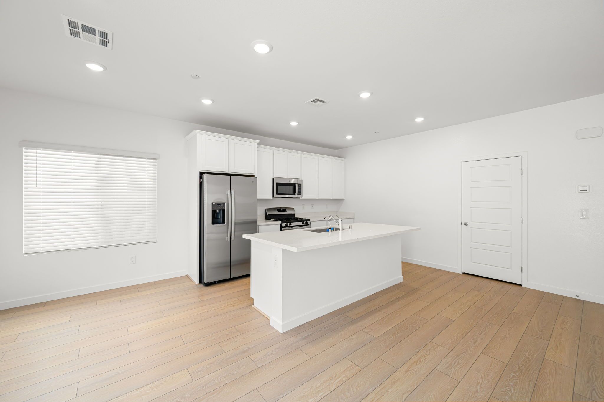 5 web or mls Lennar  3387 DANCING WATERS ST  5