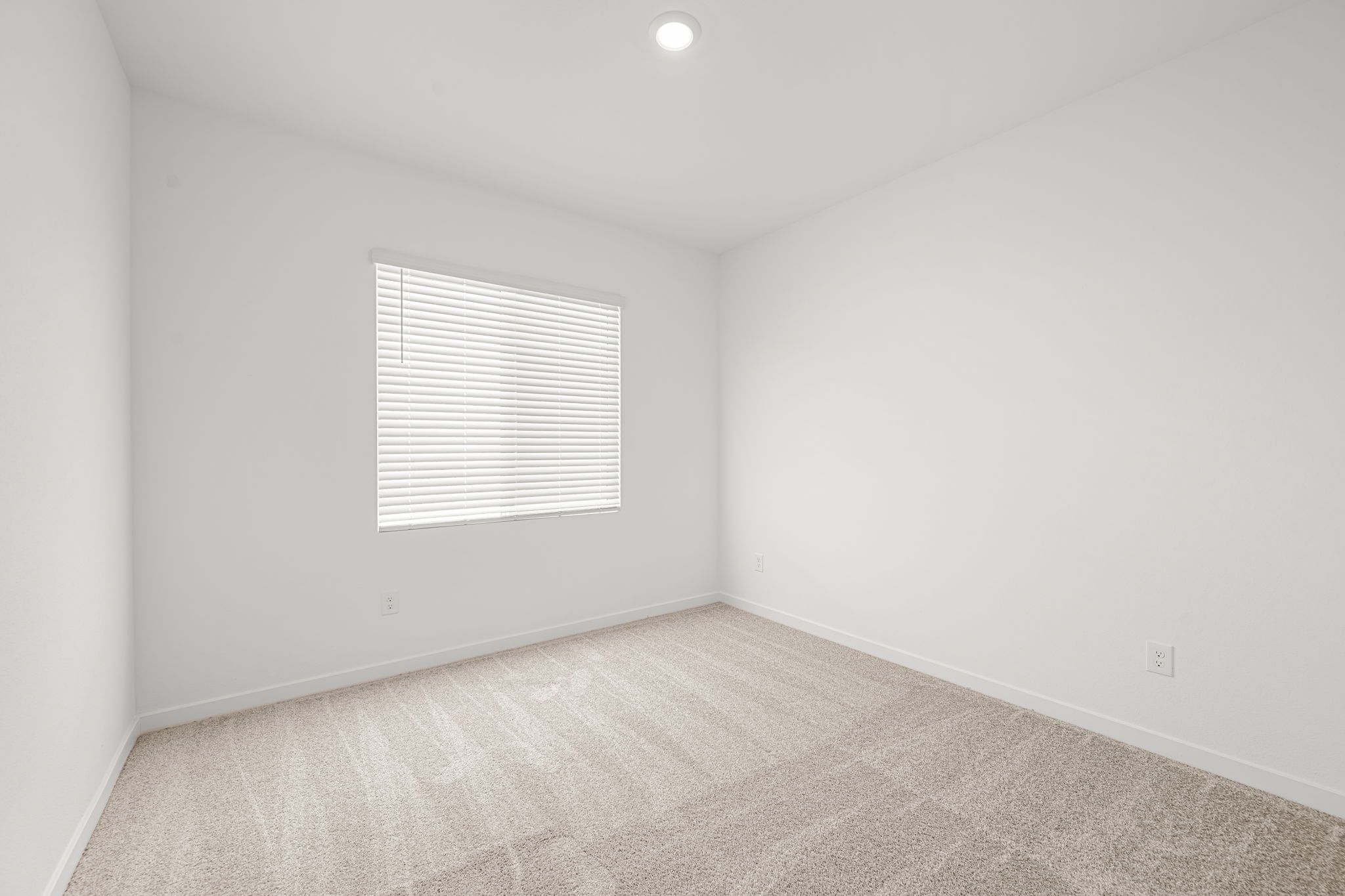 17 web or mls Lennar  3387 DANCING WATERS ST  17