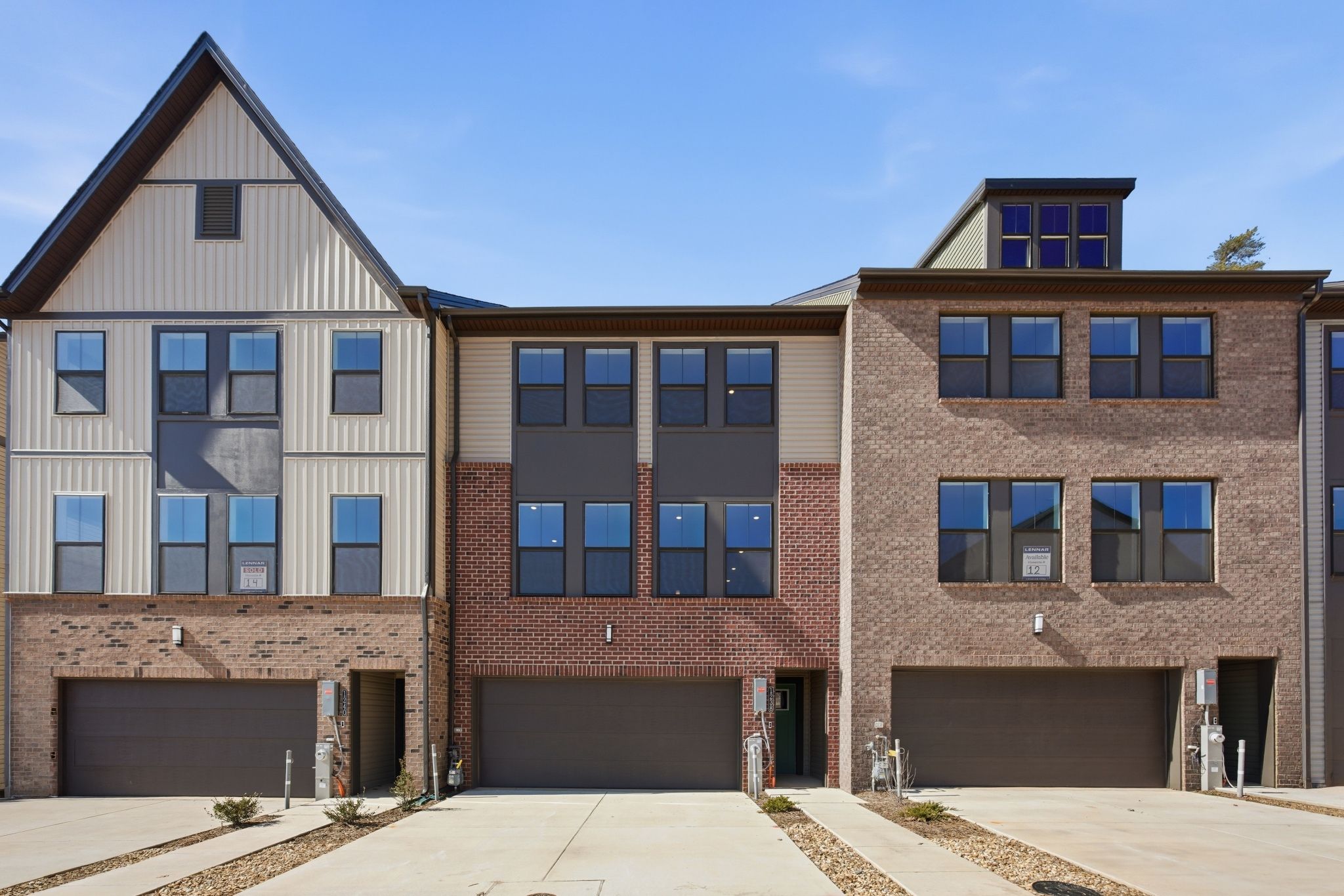 1238 Crested Wood Drive (Thurmont Front Load Garage)