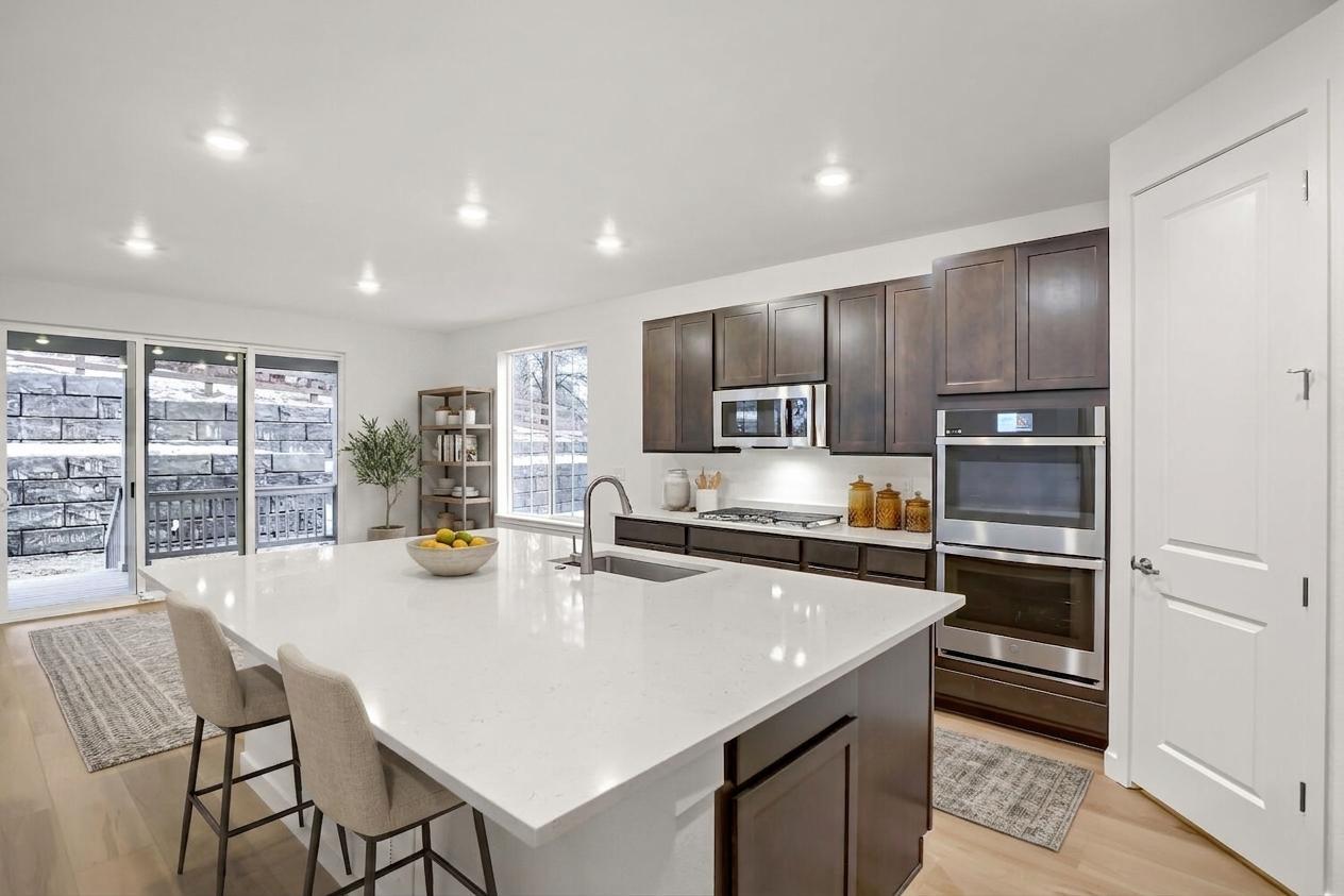 24704 E Kettle Ct Kitchen   Staged