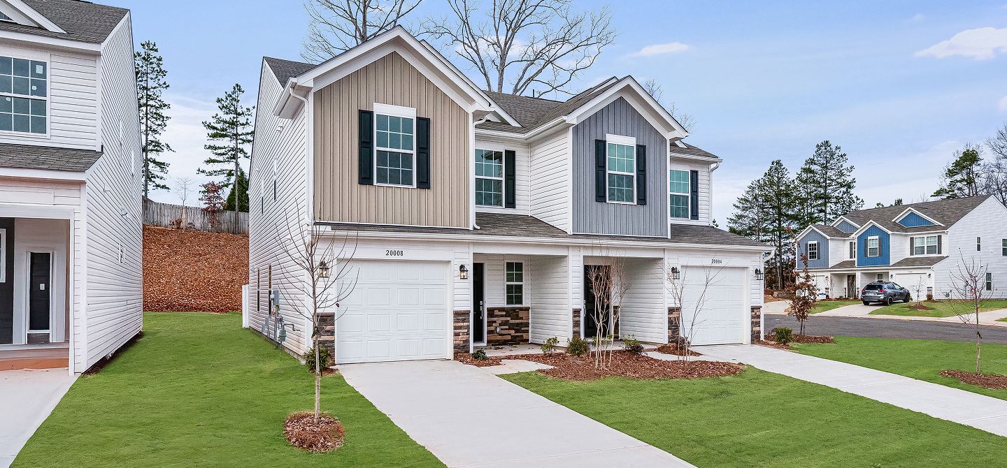 River Ridge Townes Magnolia Streetscape