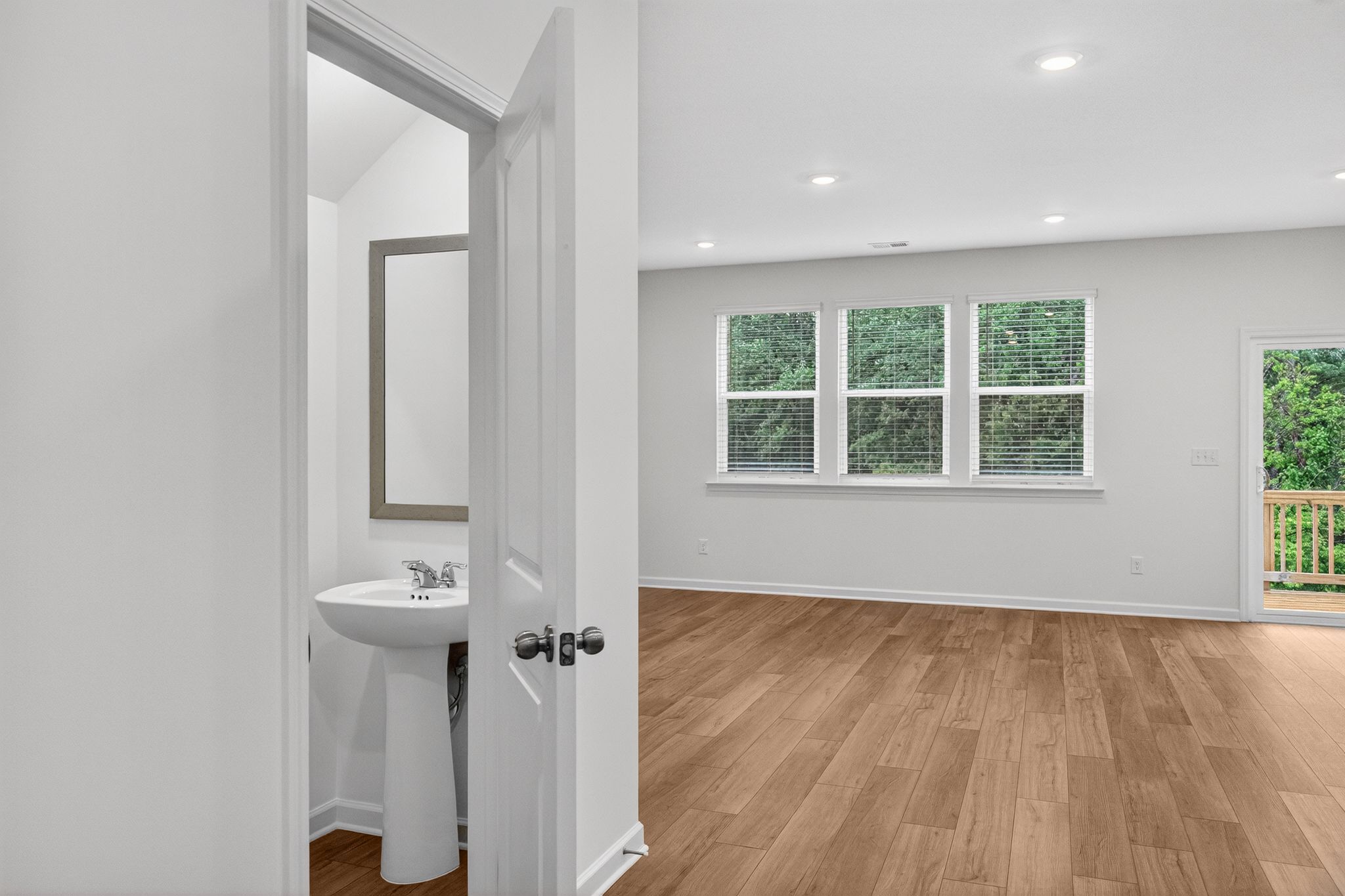 Townsat Creekside Hawkinswbasement 18