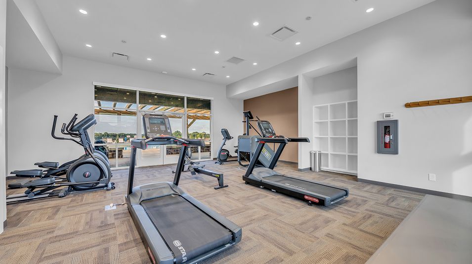 The Oaks Amenity Fitness Center 3of11
