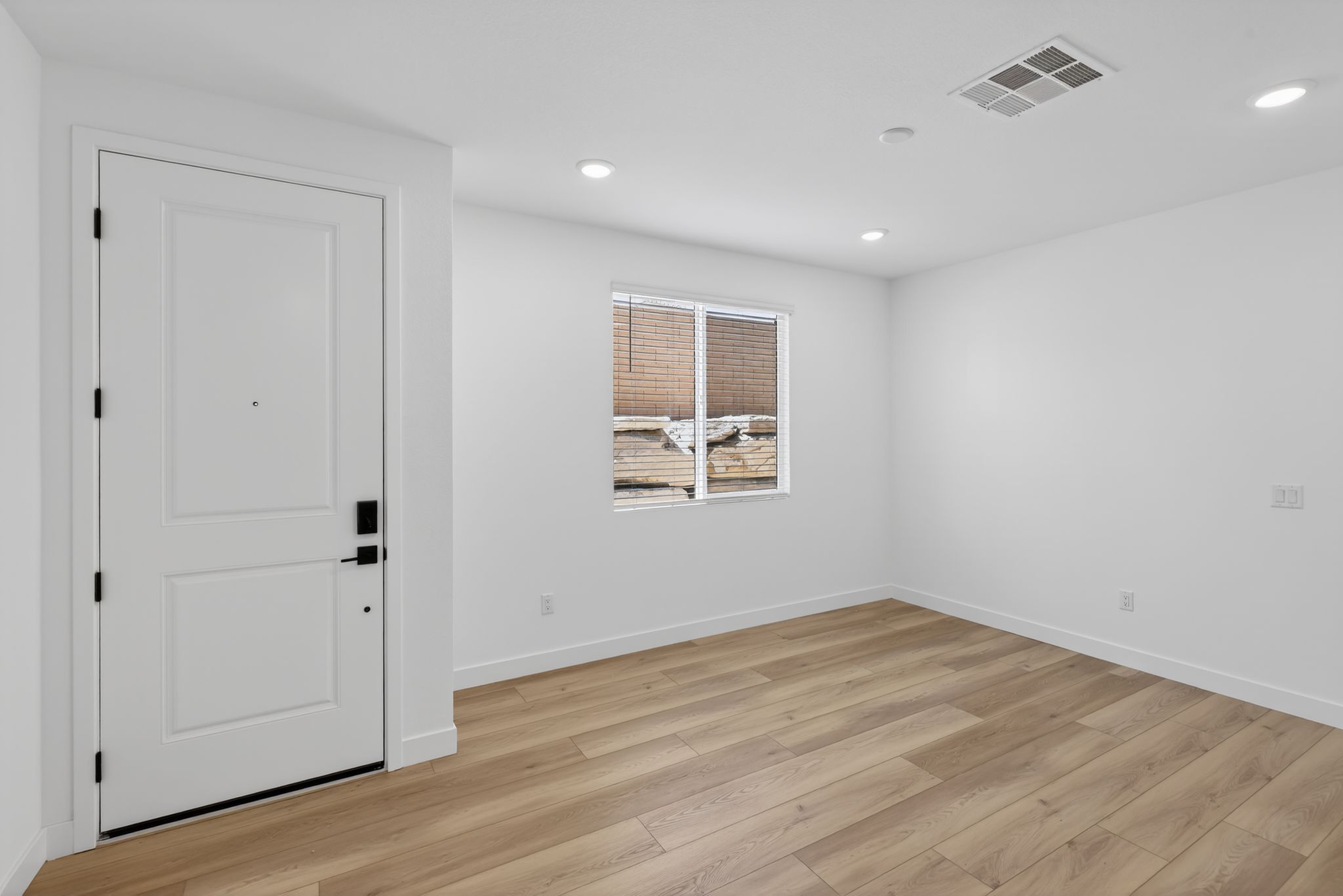 14 3054 W Orco Ln St George UT 84770 Living room  I0 A3481