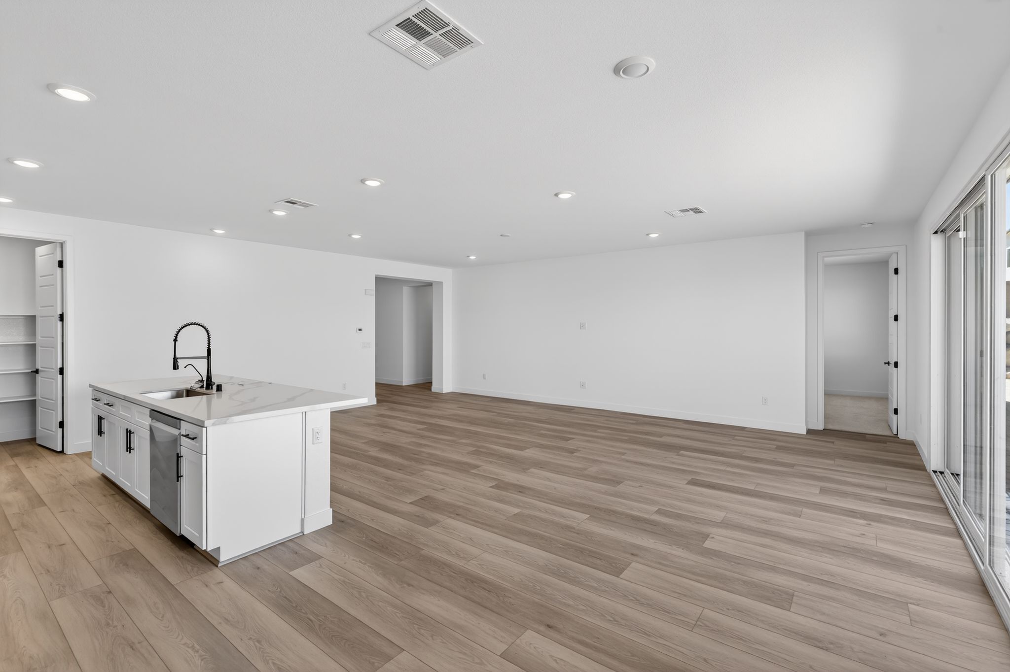 19 3054 W Orco Ln St George UT 84770 Kitchen  I0 A3463