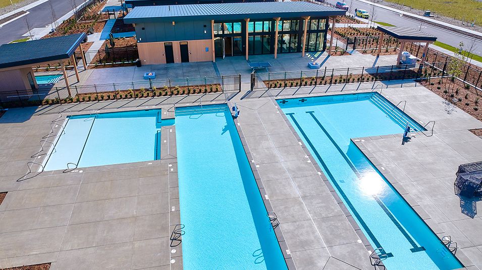 Uplands Amenity Pool 2of5 1x