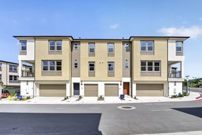 322 Honeysuckle Way (Oceanpointe 1)