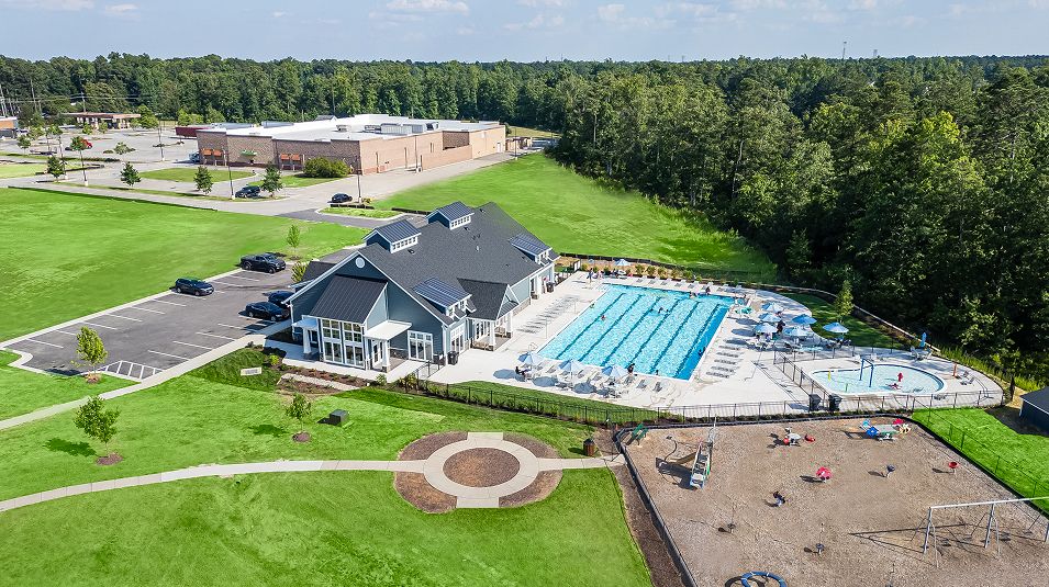 Watermark Amenity Clubhouse Pool 1of4