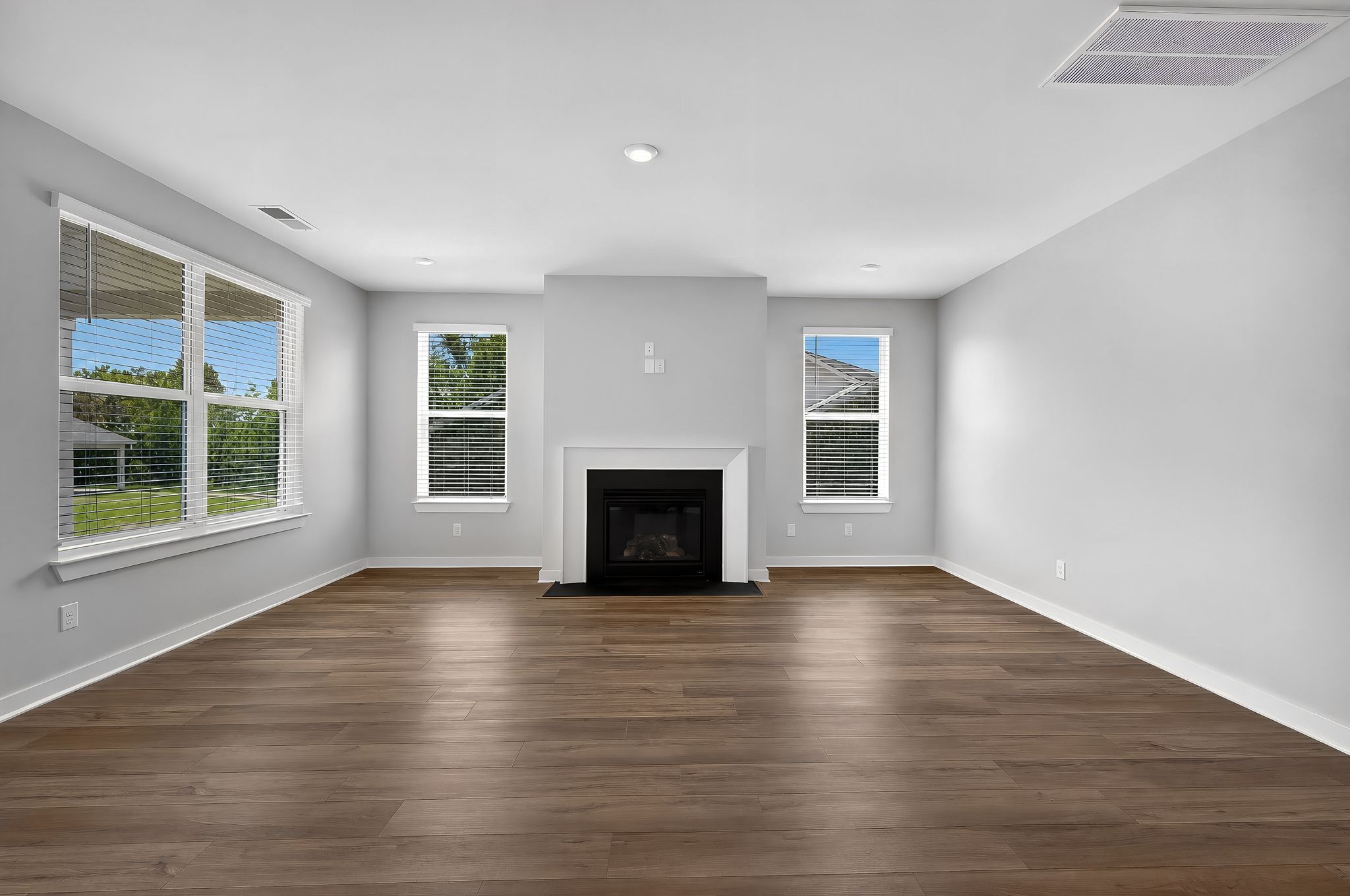 Knoll Creek Hawthorne 4