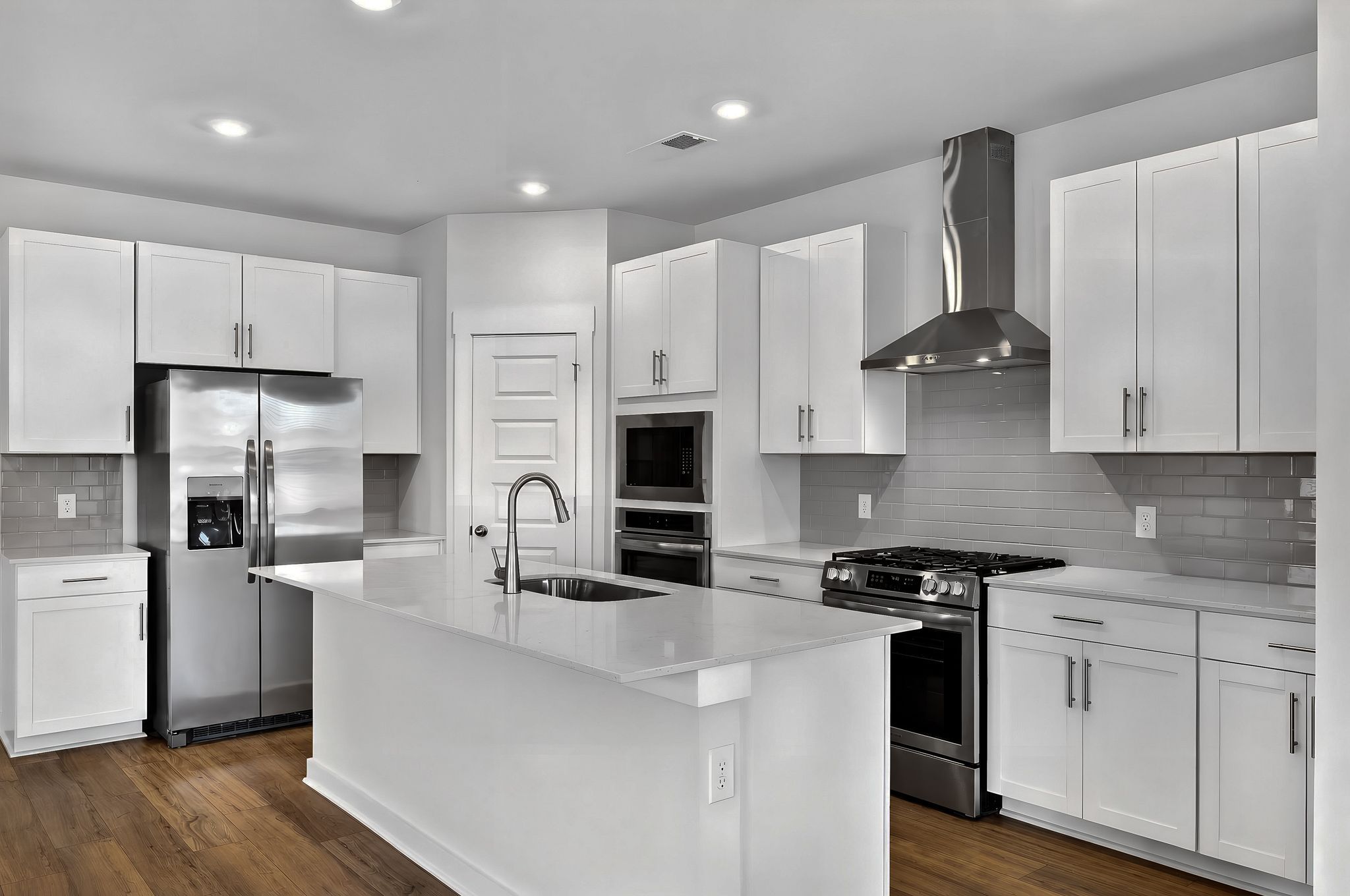 Knoll Creek Hawthorne 9