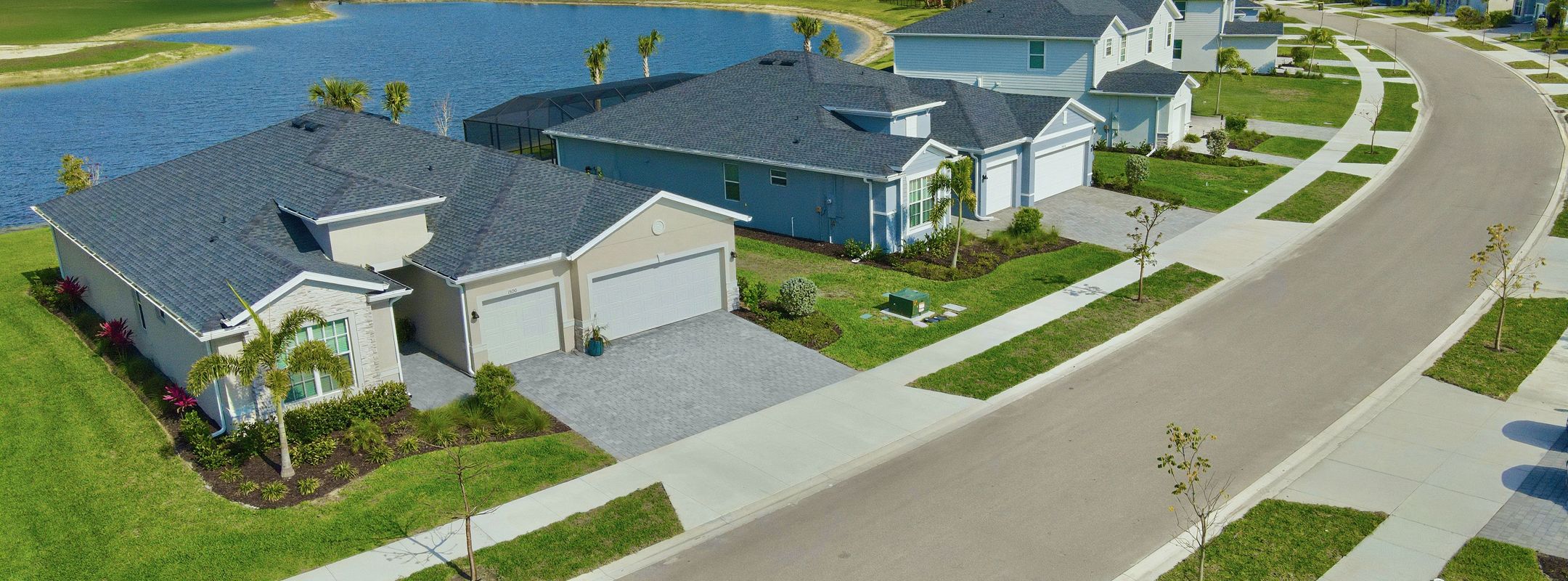 Estate Homes Tuckers Cove Streetscape