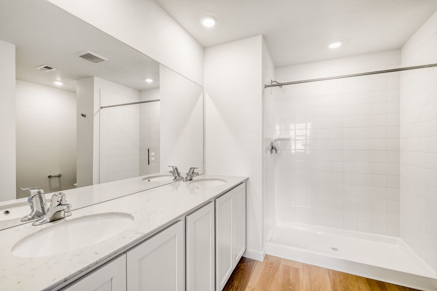 9130 Coal Cart Ln Owners Bathroom
