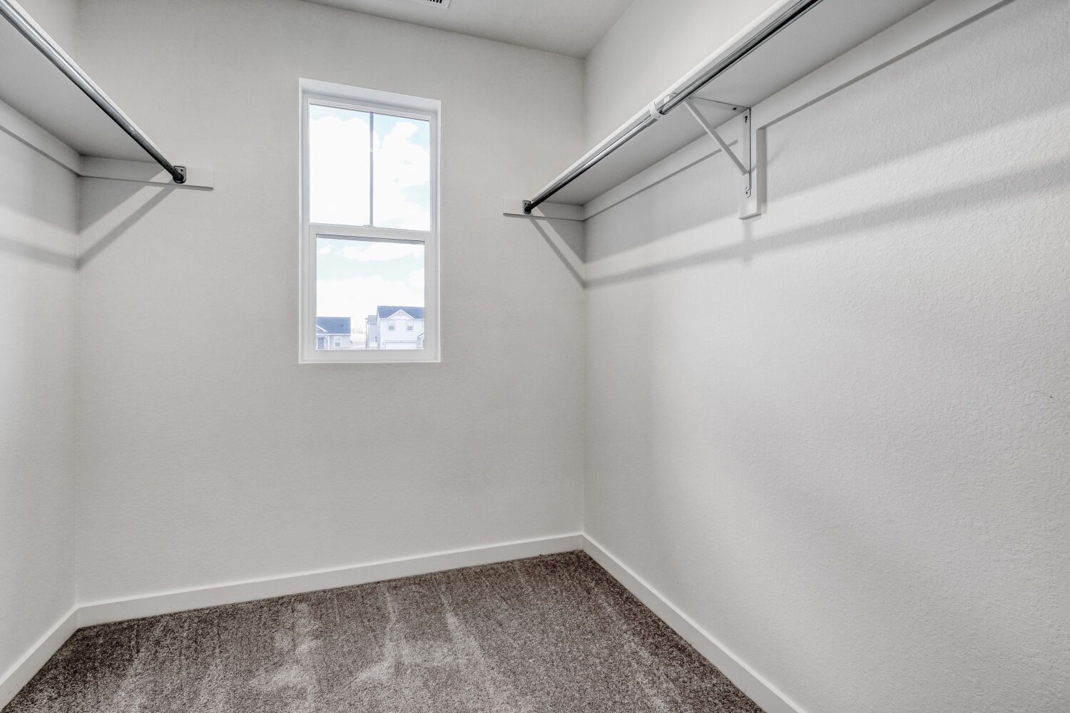 9130 Coal Cart Ln Owners Suite Closet