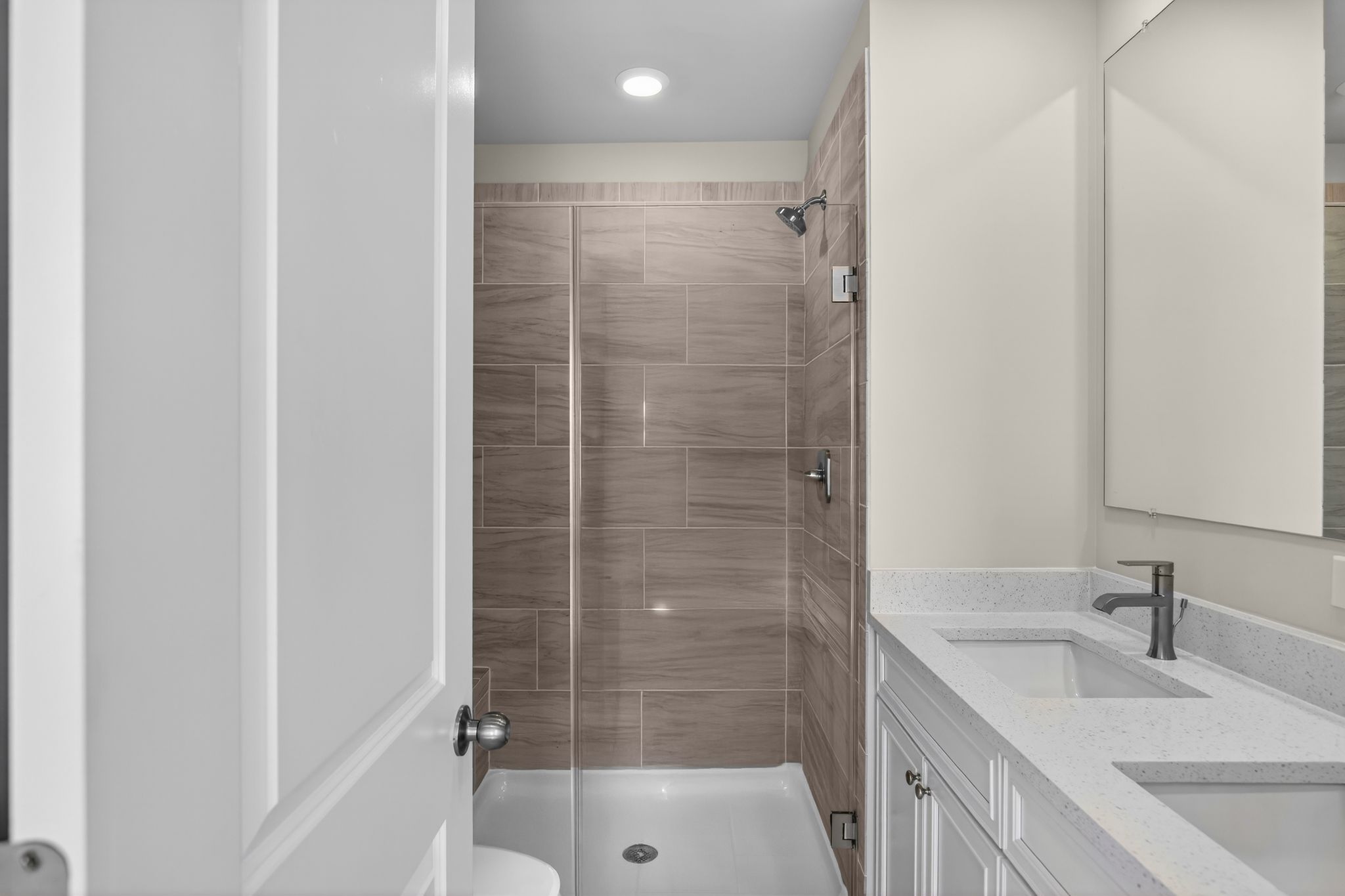 Magnolia Landing Tydings IIFL Owners Bath 1of4 F3