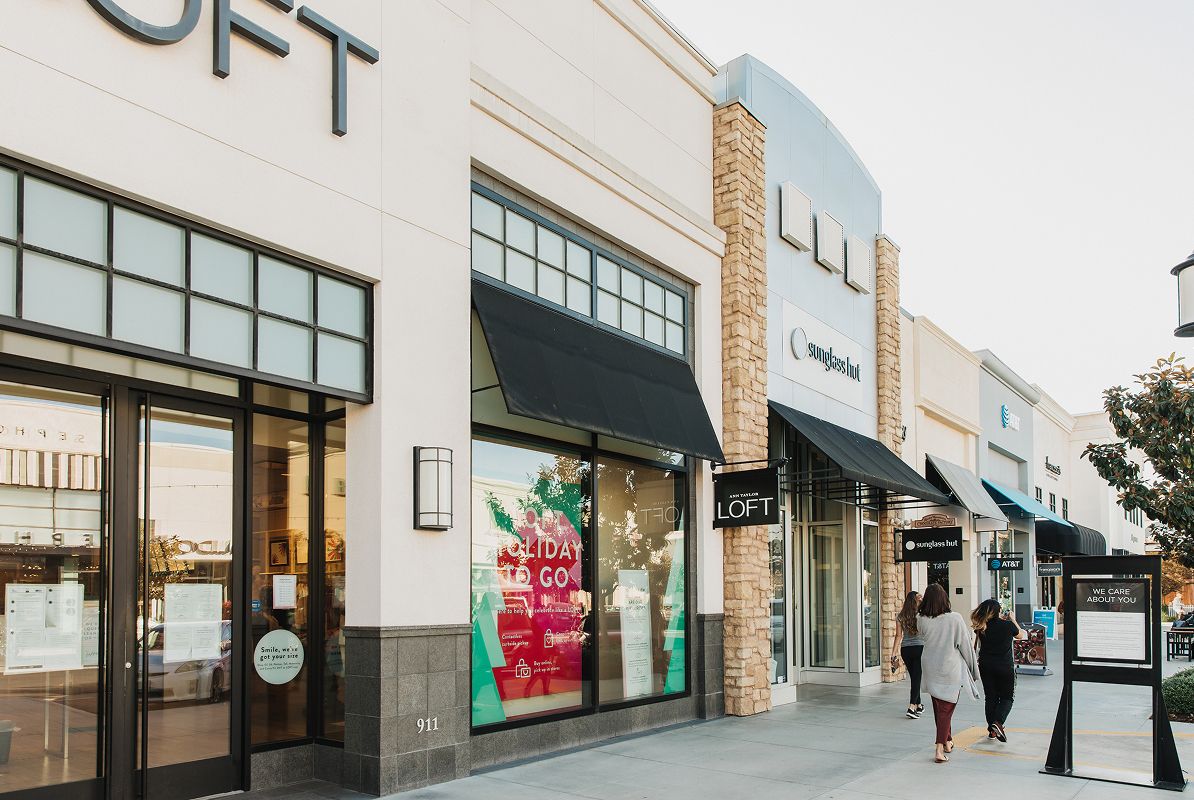Cota Vera Lifestyle Retail2