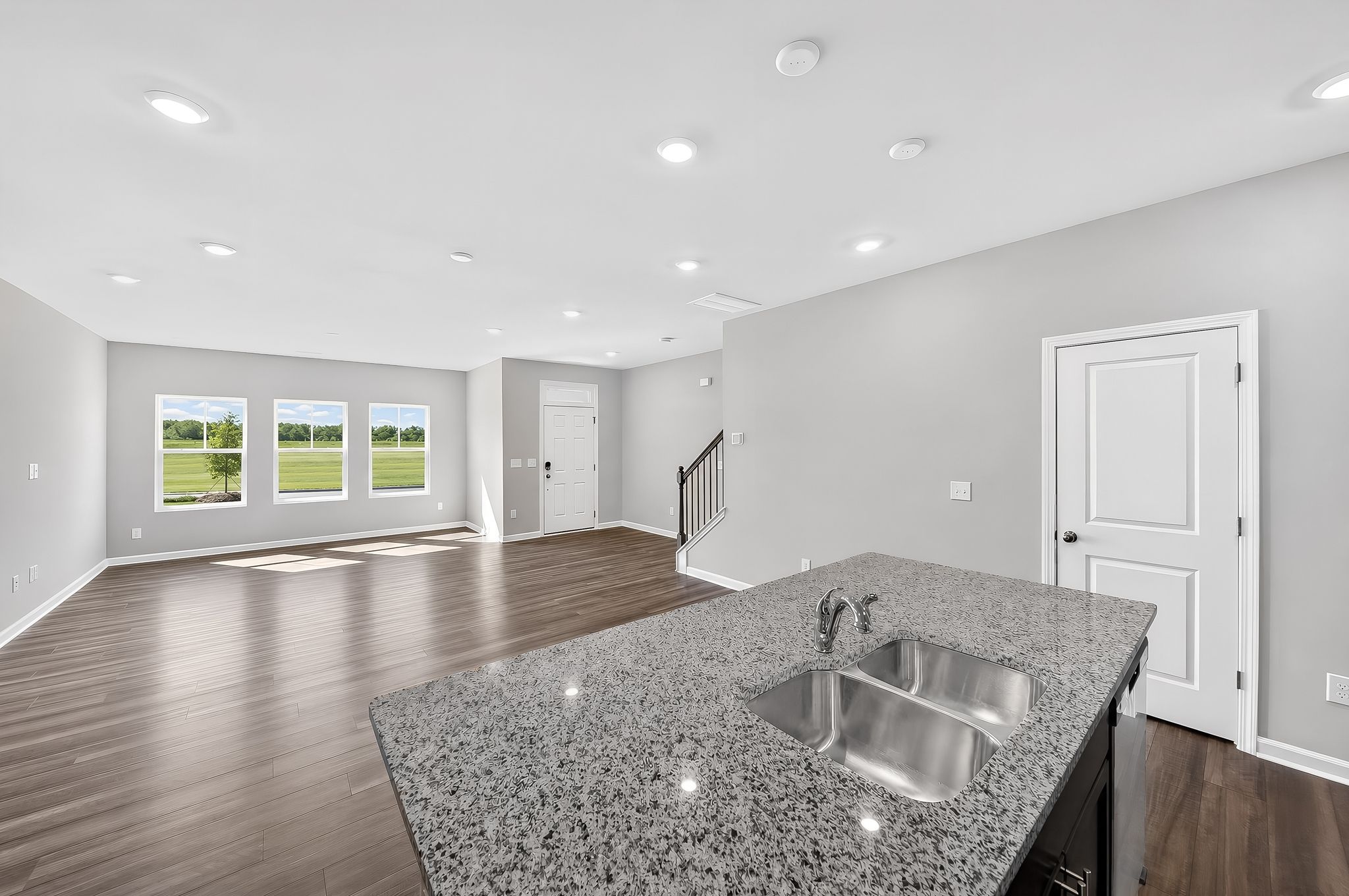 Rosedale Sutton 10
