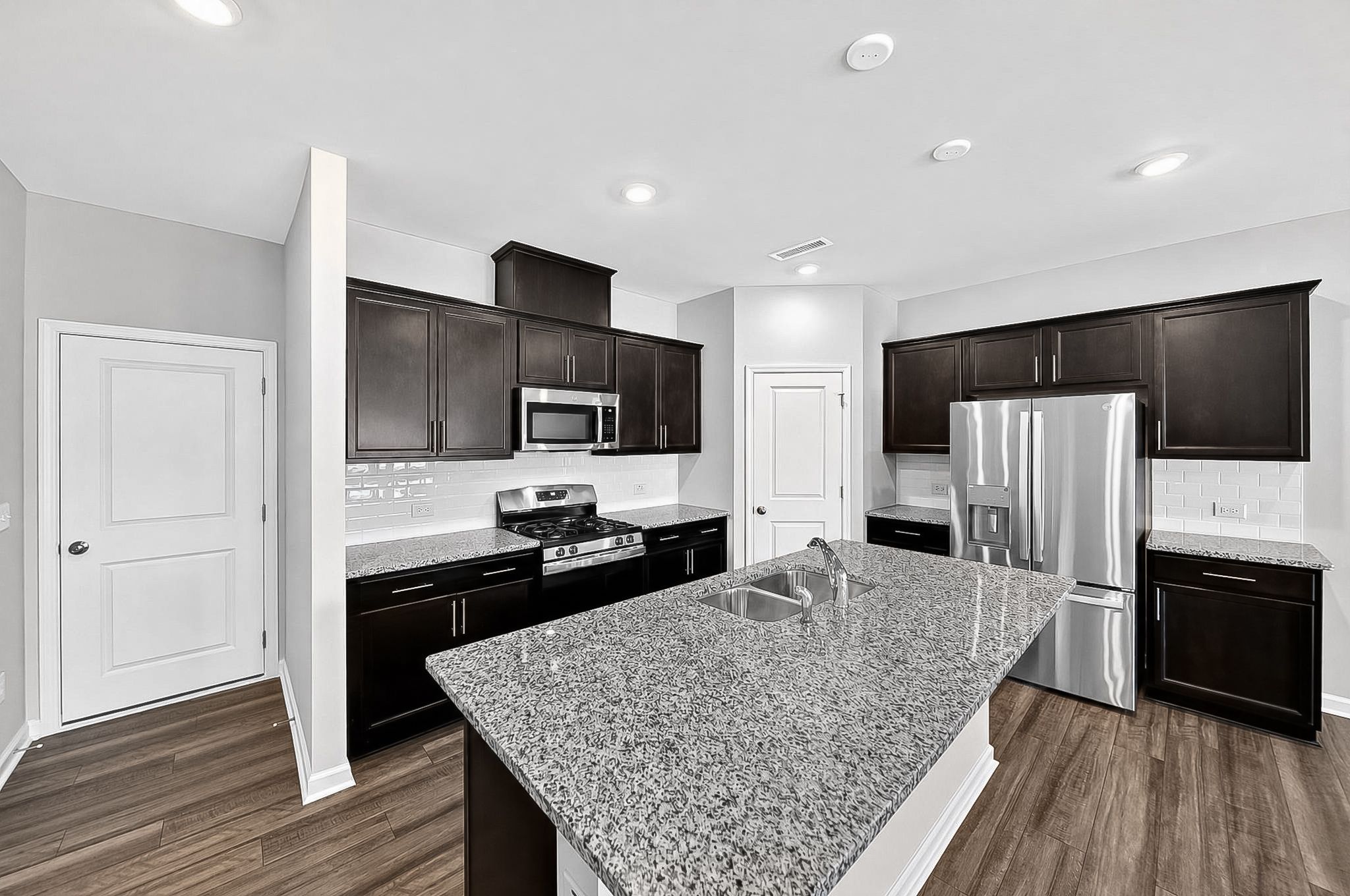 Rosedale Sutton 12