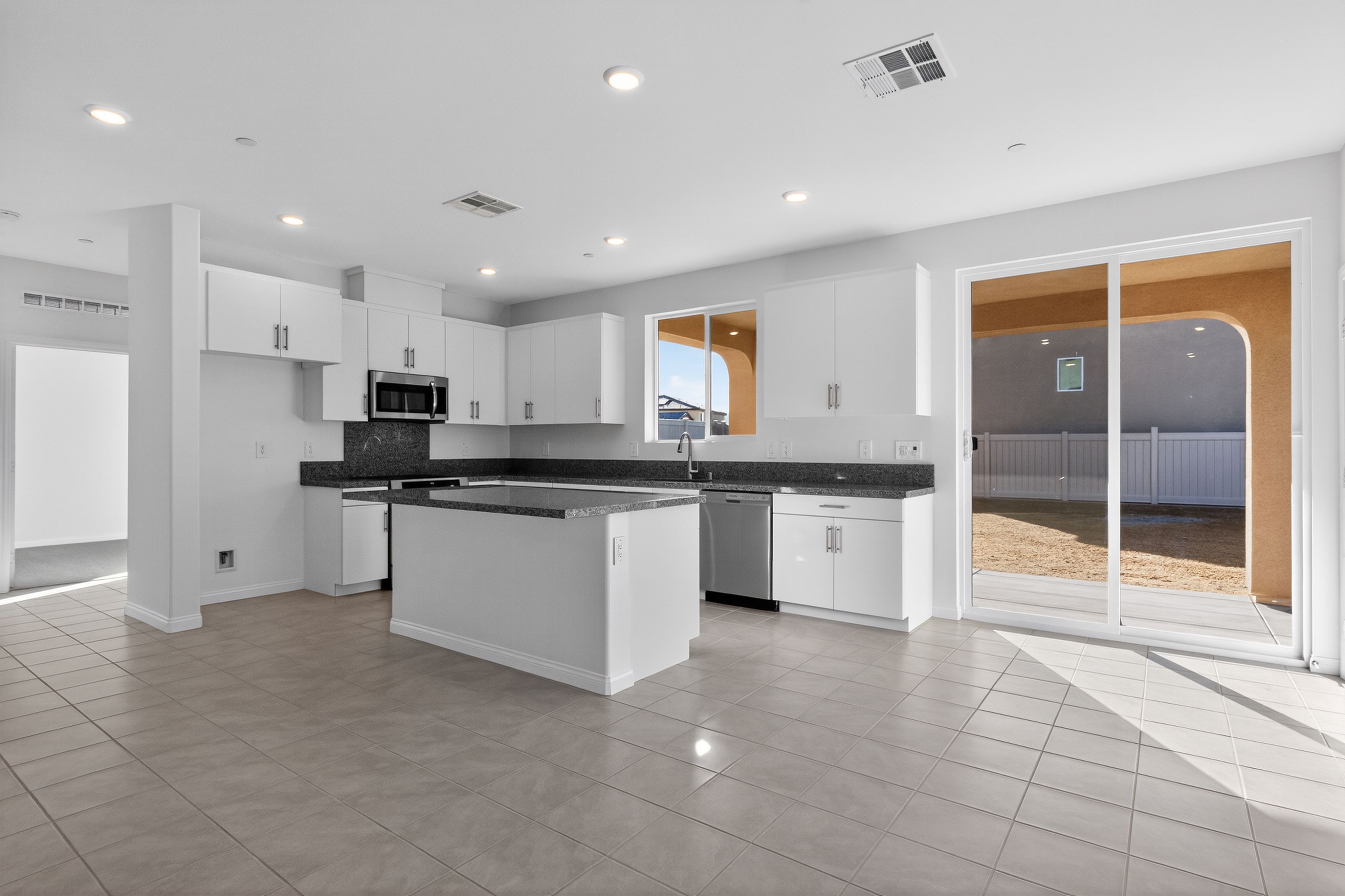 Ara Skyborne Residence3 9