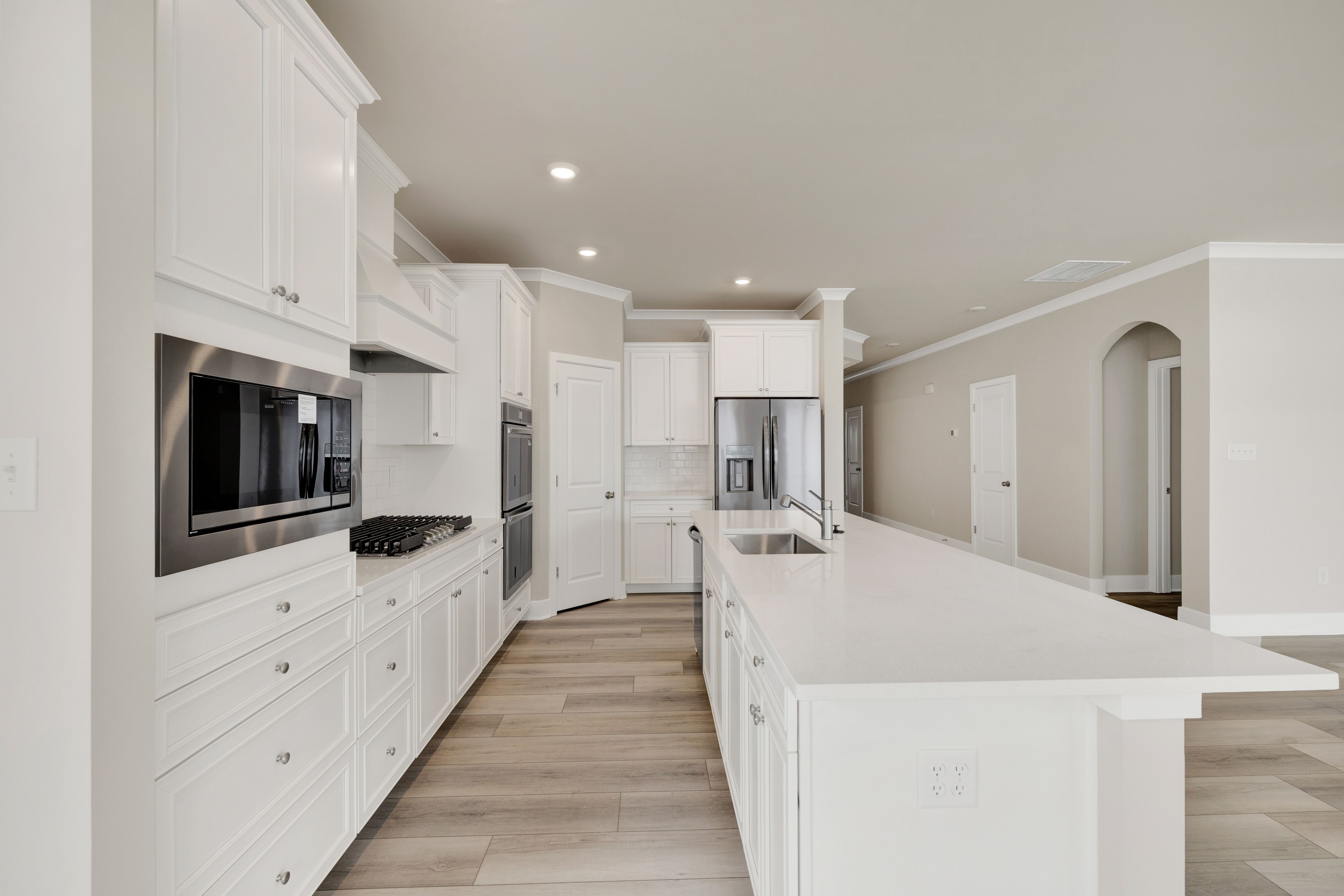 Plantation Lakes Dover Kitchen 2of3