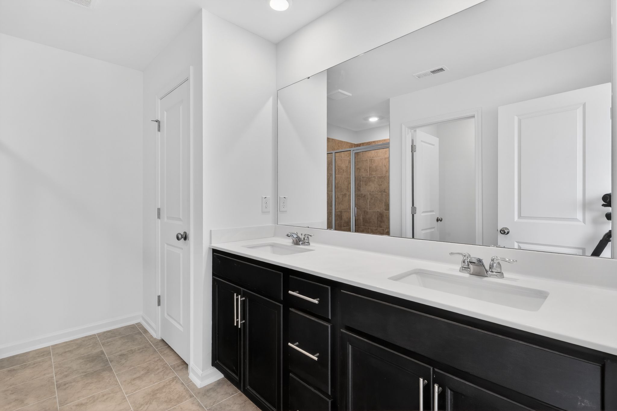 29 1119 Barred Owl Trl Bathroom  006