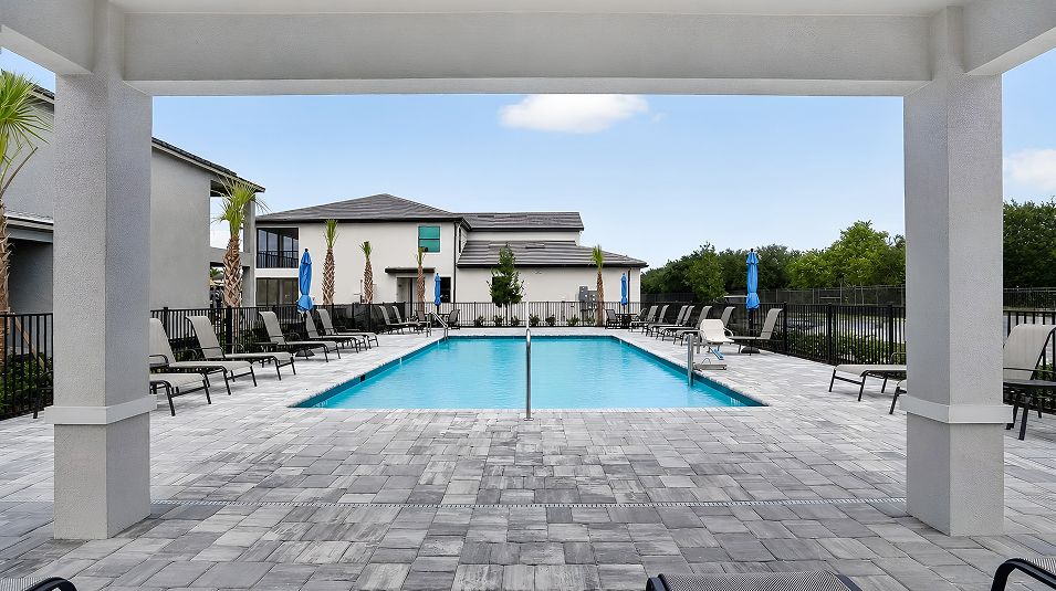 Legends Cove Amenity Pool 2of4