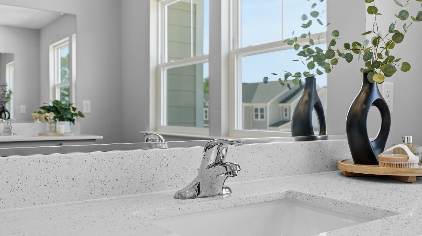 Everstone EI Owners Bath Granite F2