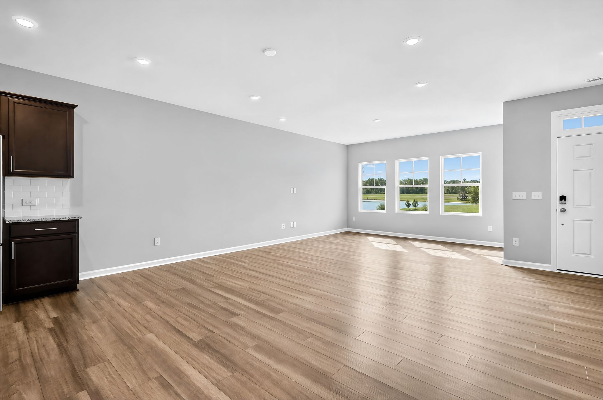 05 322 Marmalade Sky Ln Living room copy