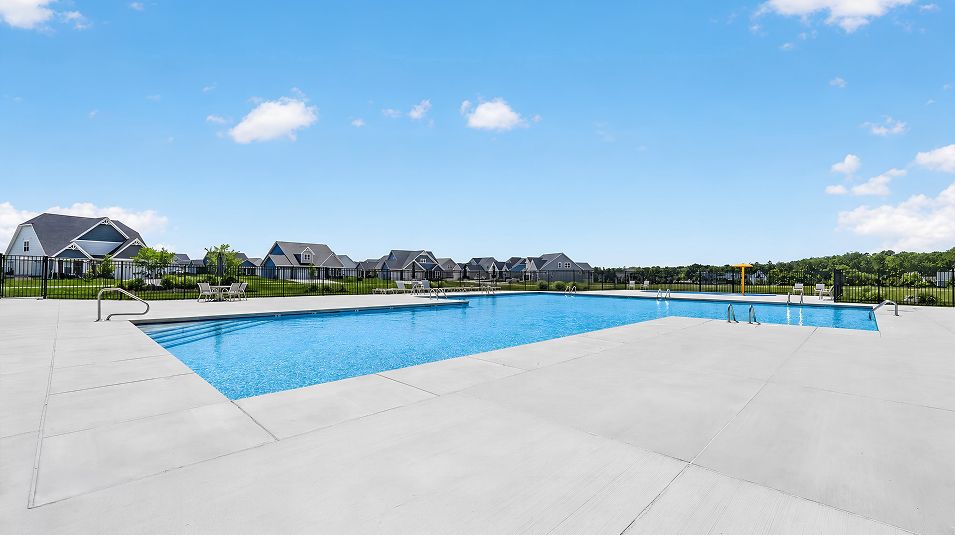 Acadia Landing Amenity Pool 3of5
