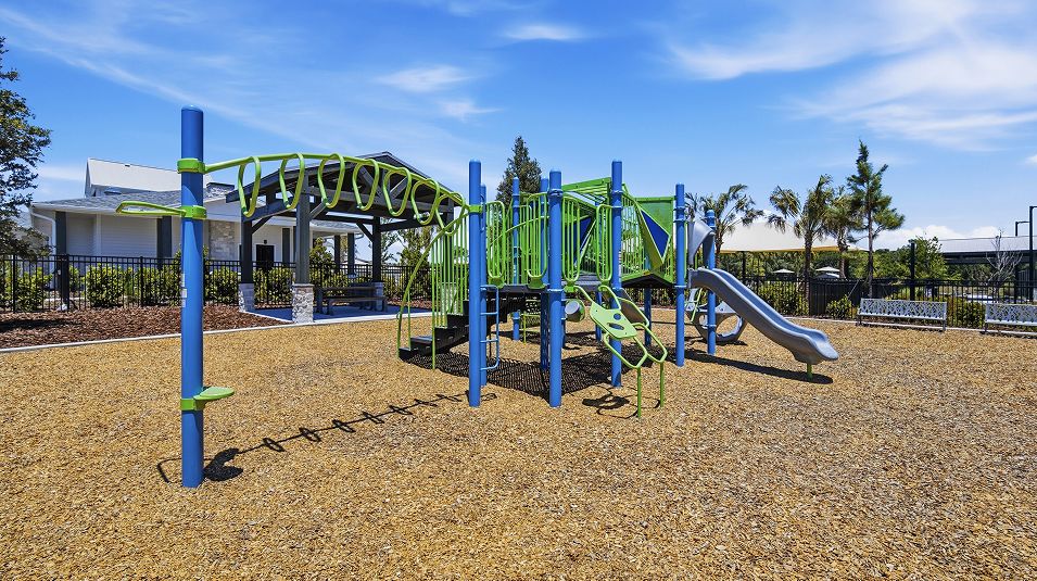 New Port Corners Amenity Playground 1of2