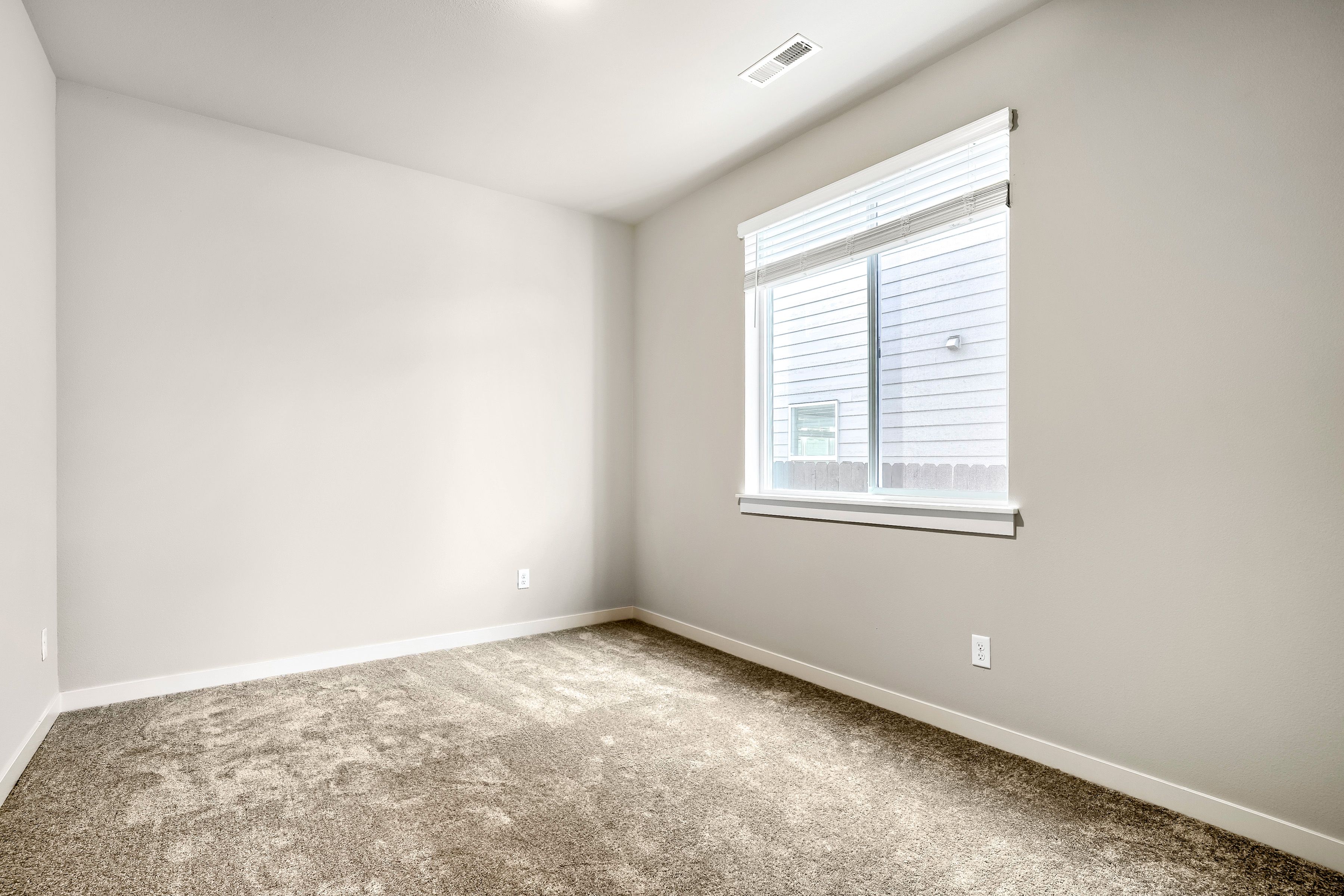 16907 NE 37th Ave   Print Quality   021   21 Bedroom
