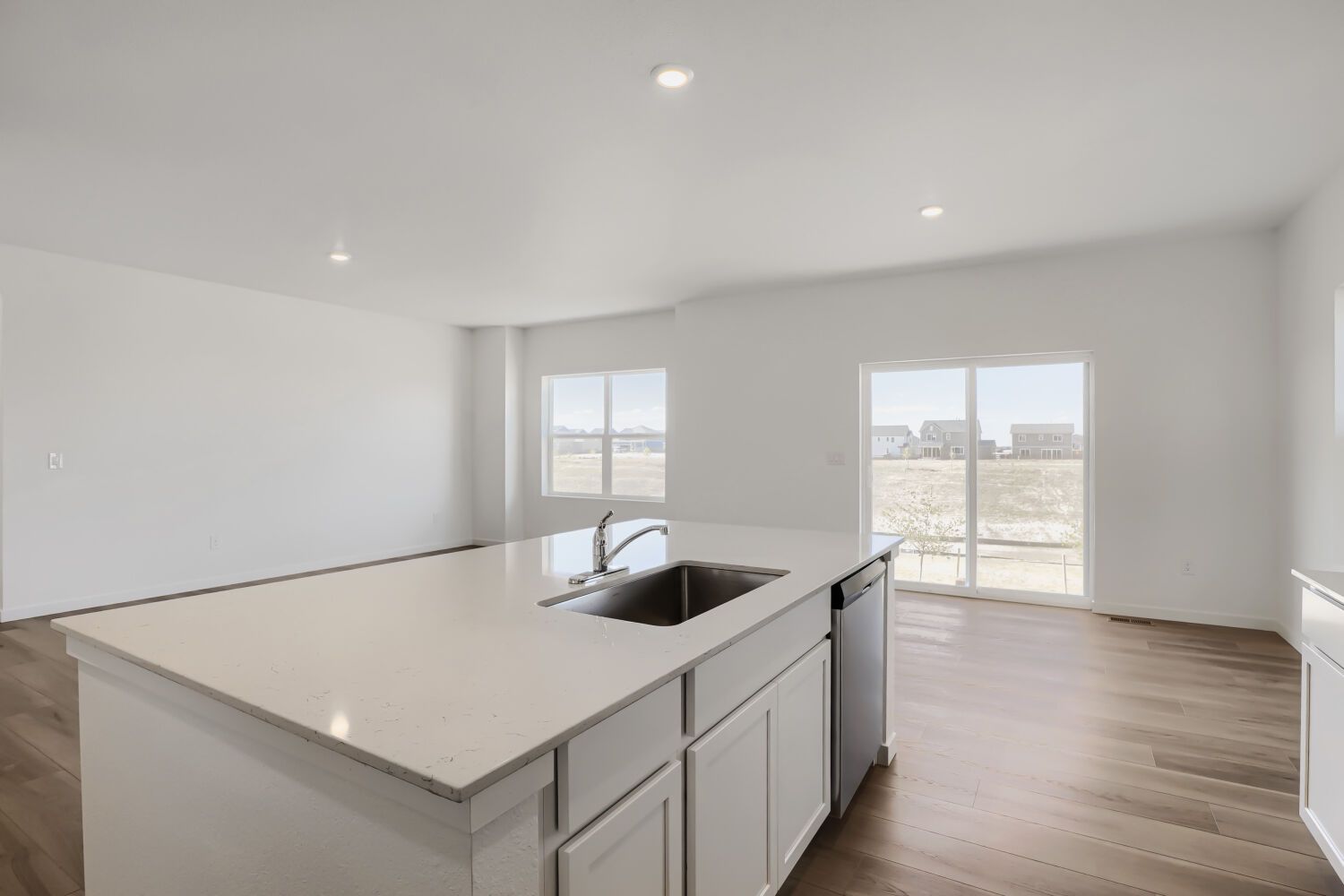 45931 Mill Ave Kitchen 3
