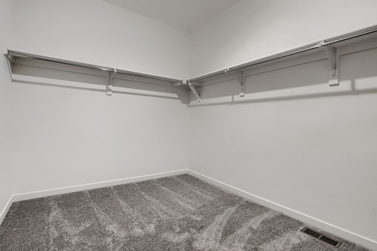 45931 Mill Ave Owner's Suite Closet