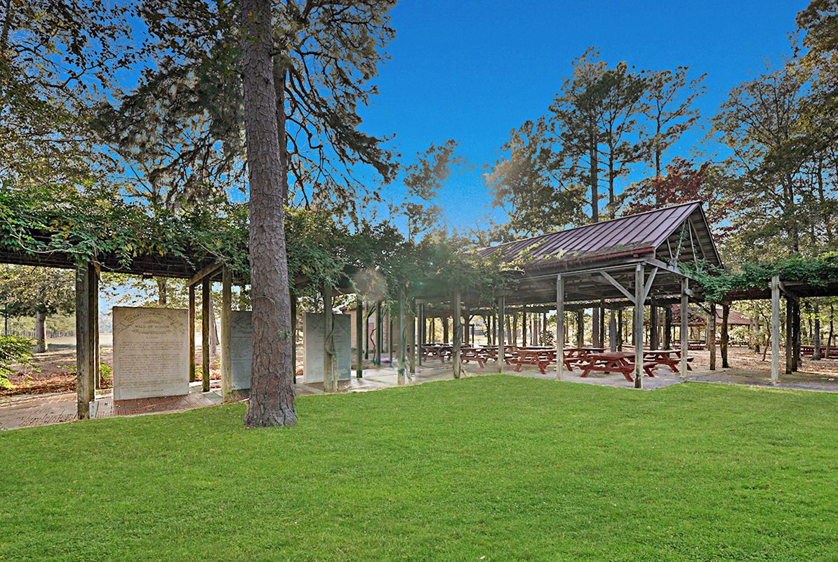 Columbia Lexington Local Gilbert Park