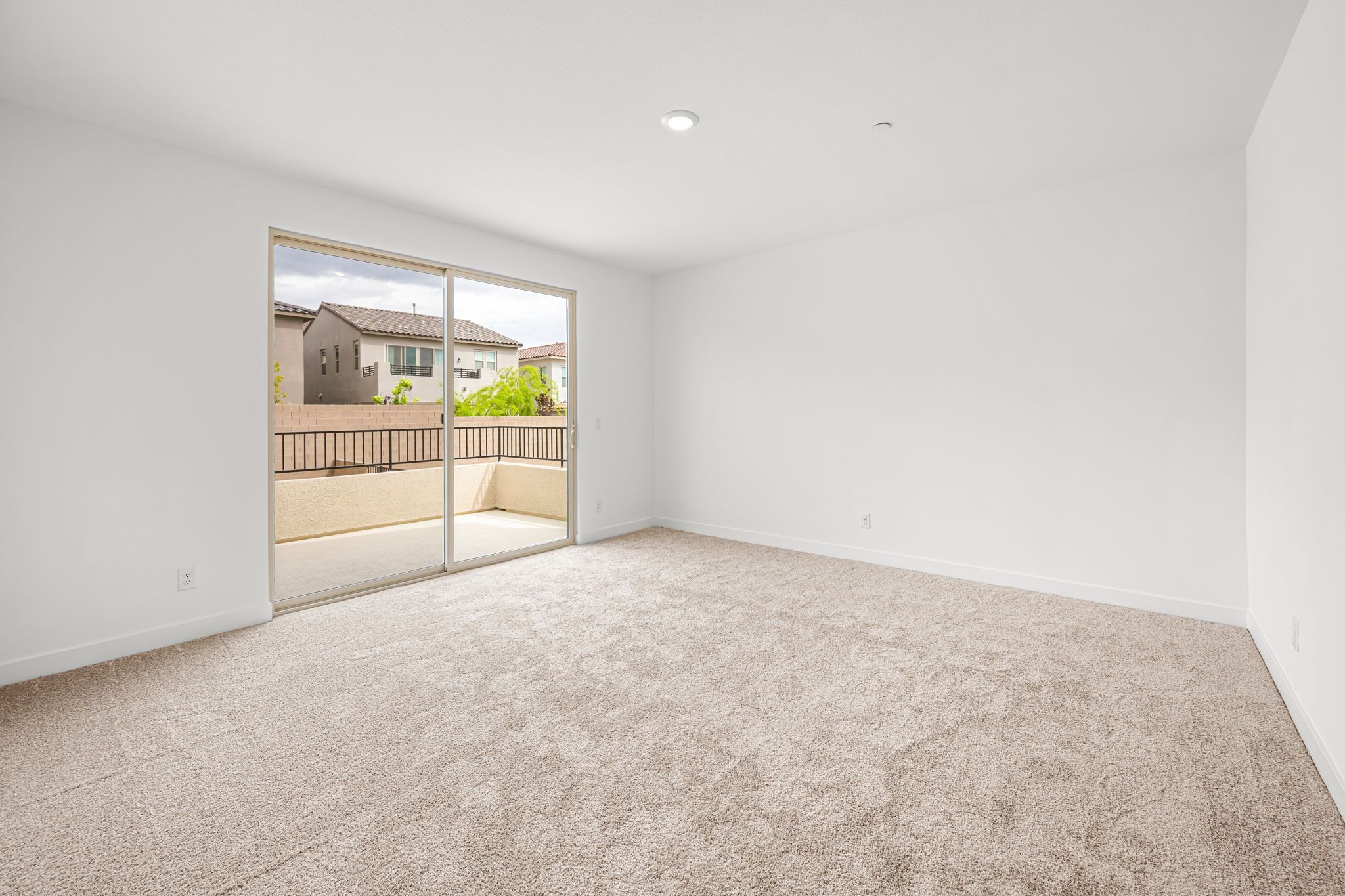 29 web or mls Lennar  11860 MIMICKING SONG LN 29