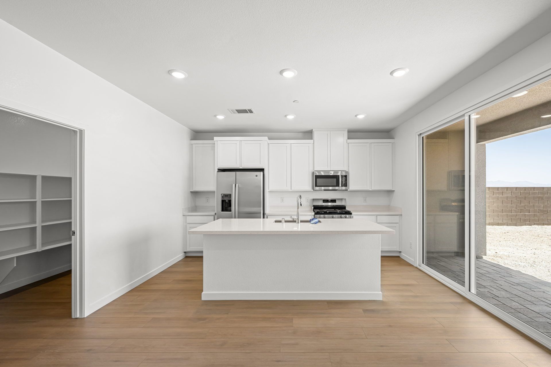 Lennar Piazza1518 Capri Cascades Court9