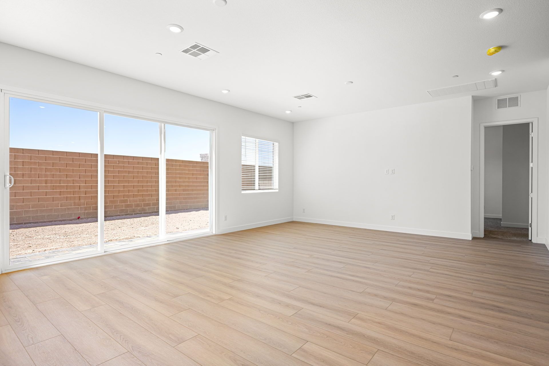 Lennar Piazza1597piazzaparadisolane12