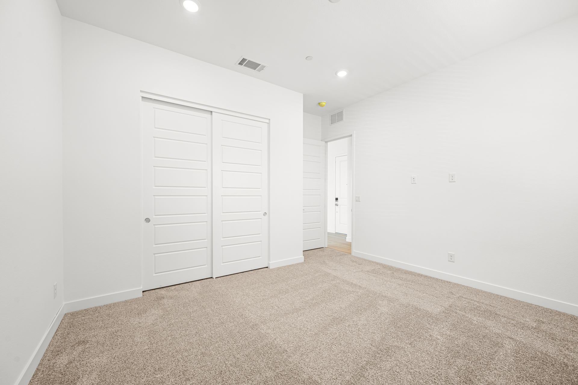 Lennar Piazza1597piazzaparadisolane24