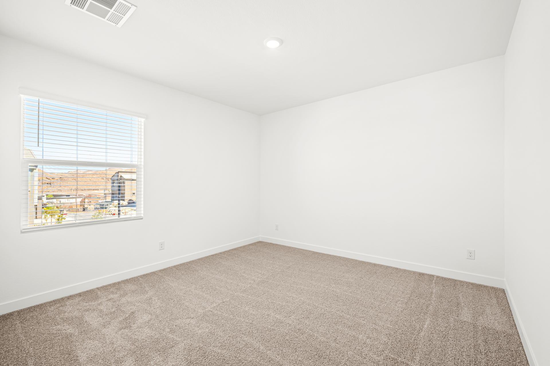 Lennar Piazza1597piazzaparadisolane41
