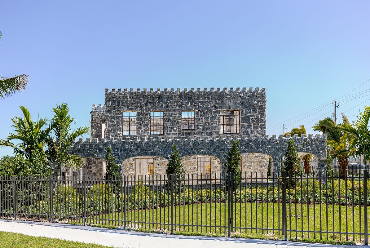Coral Landings Amenity Castle 4of21