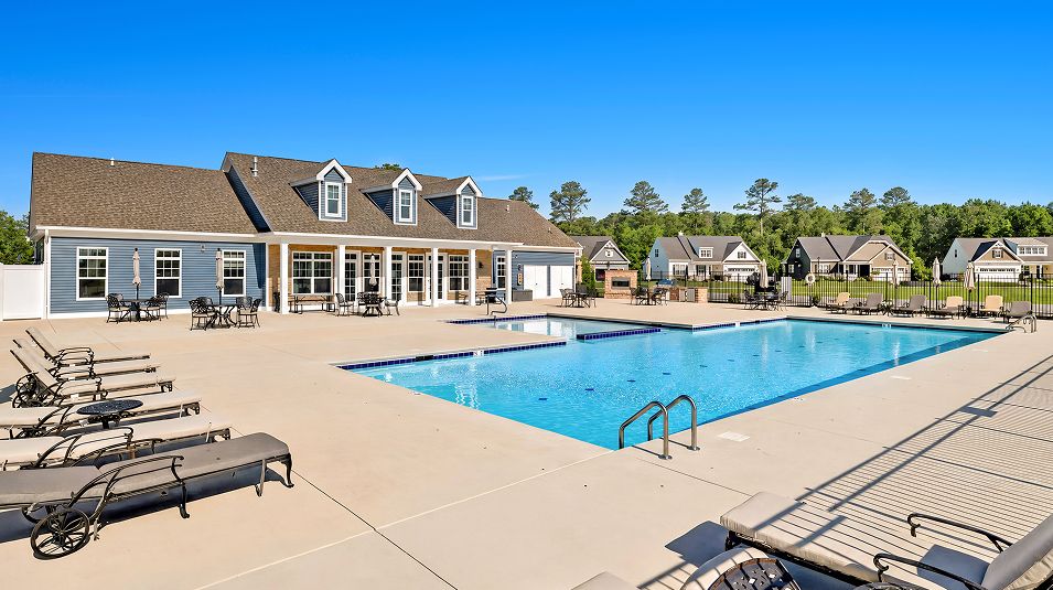 Liberty East Amenity Clubhouse Pool 10of13