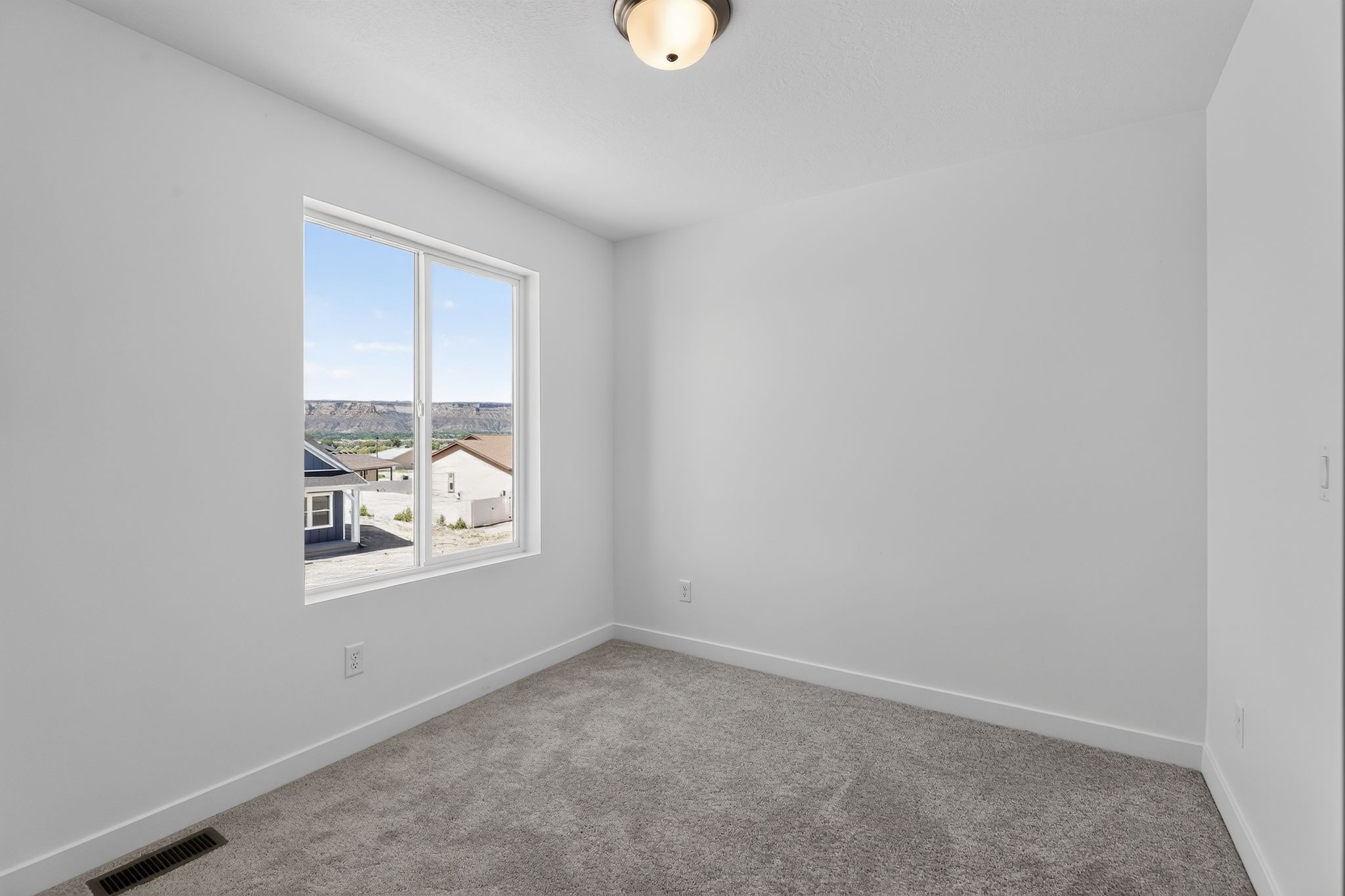 21 2138 Moon Beam Pl Bedroom 0025