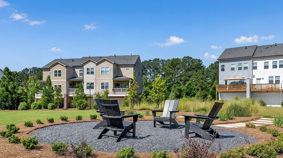Forrest Crossing Town Homes Amenity Picnic Area 1of3