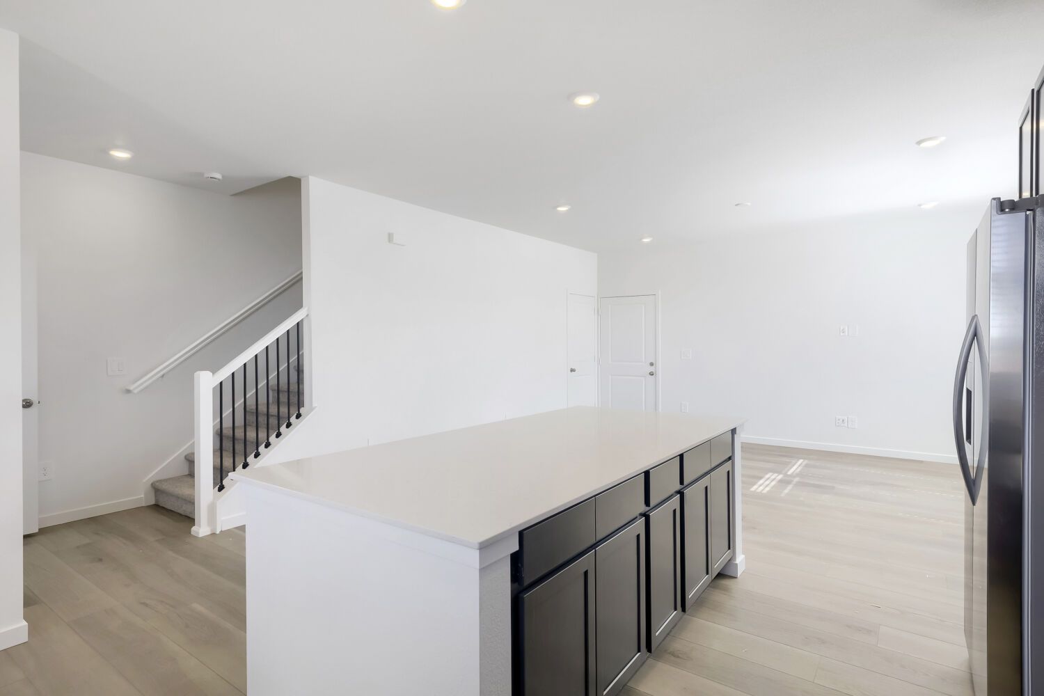 3005 Gladstone Ave Kitchen 2