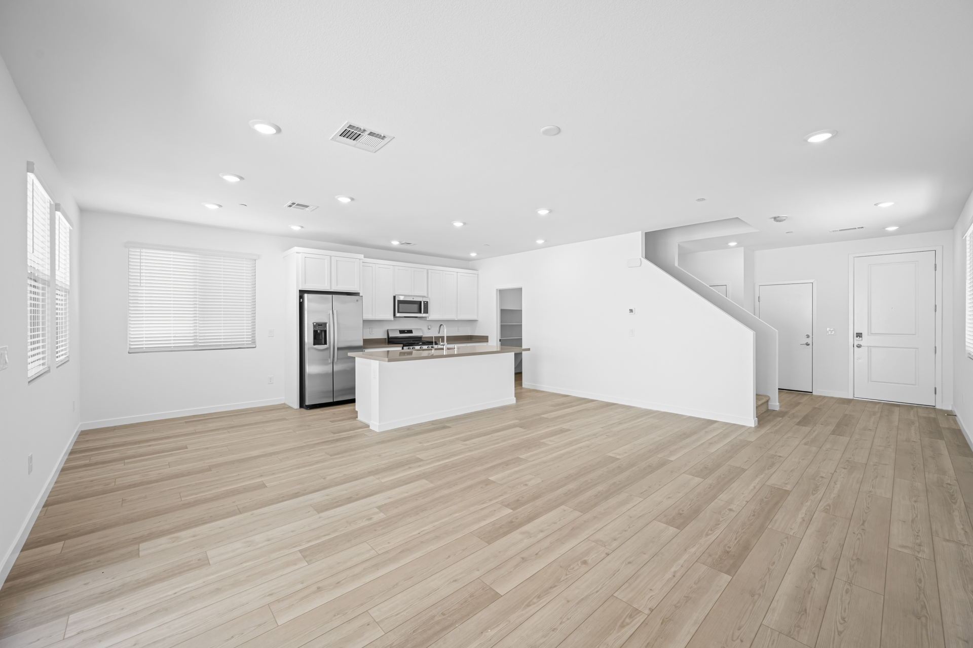 Lennar1473 Sora Rail3