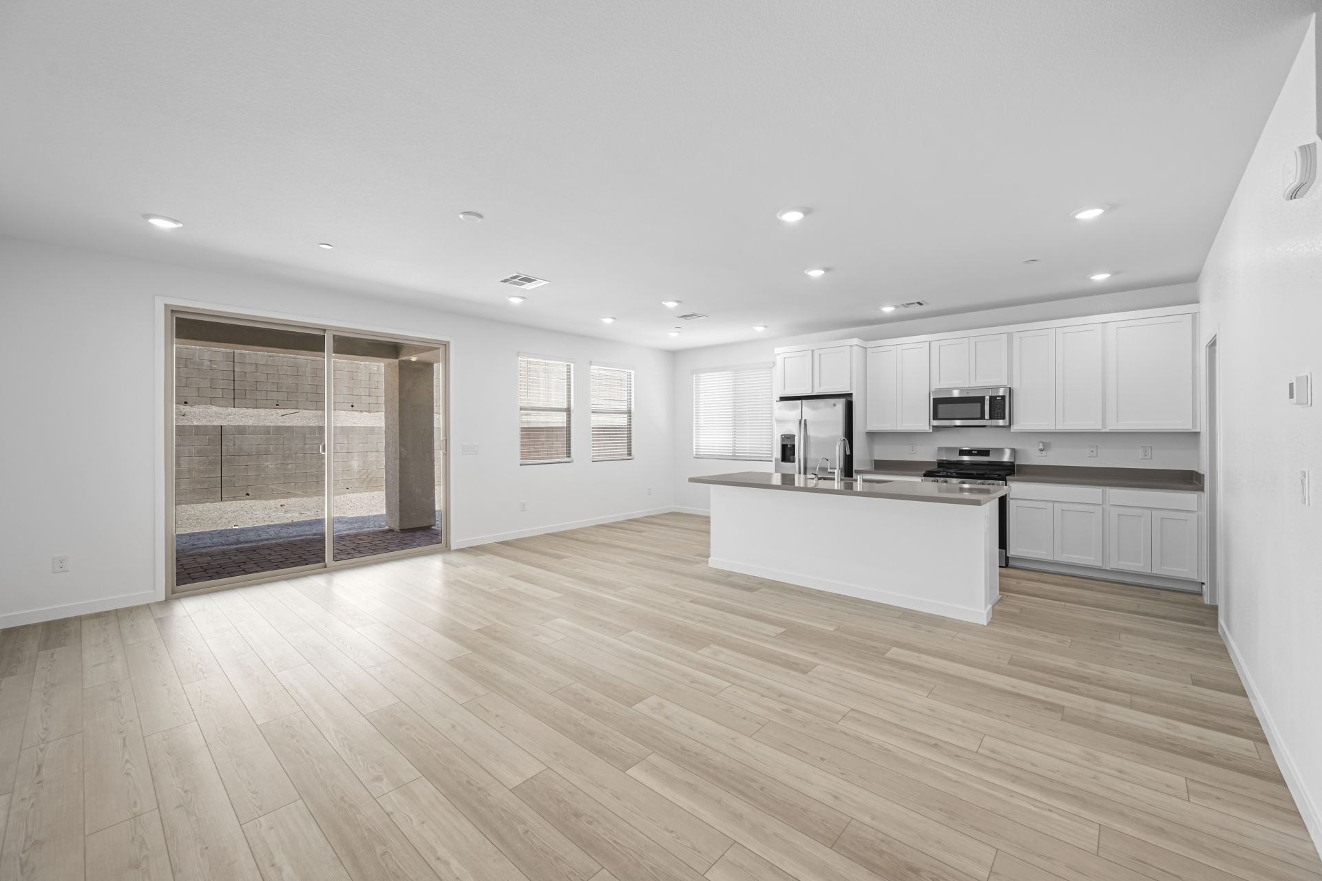 Lennar1473 Sora Rail4