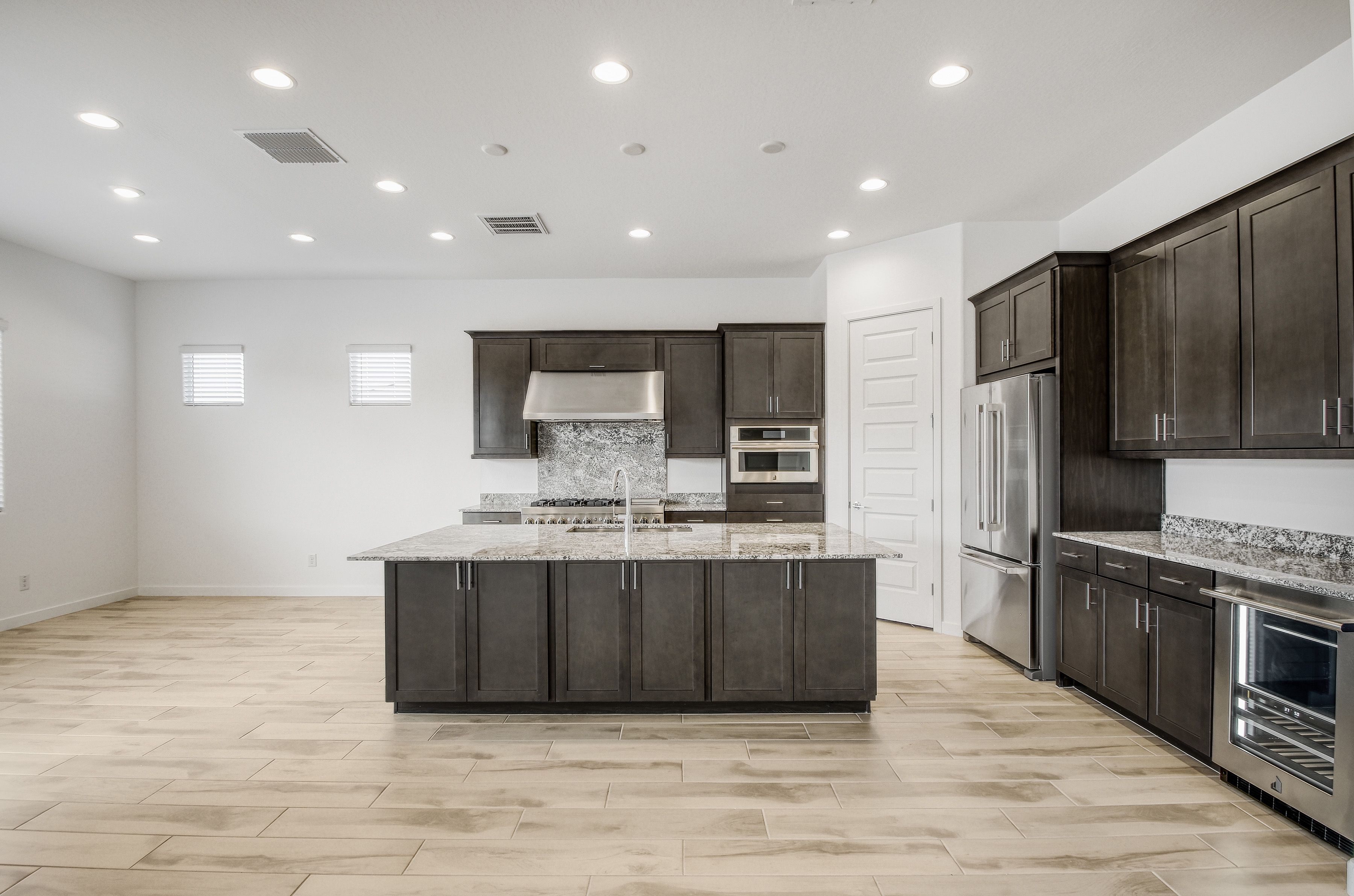 7942 W Rowel Rd   Print Quality   006   06 Kitchen