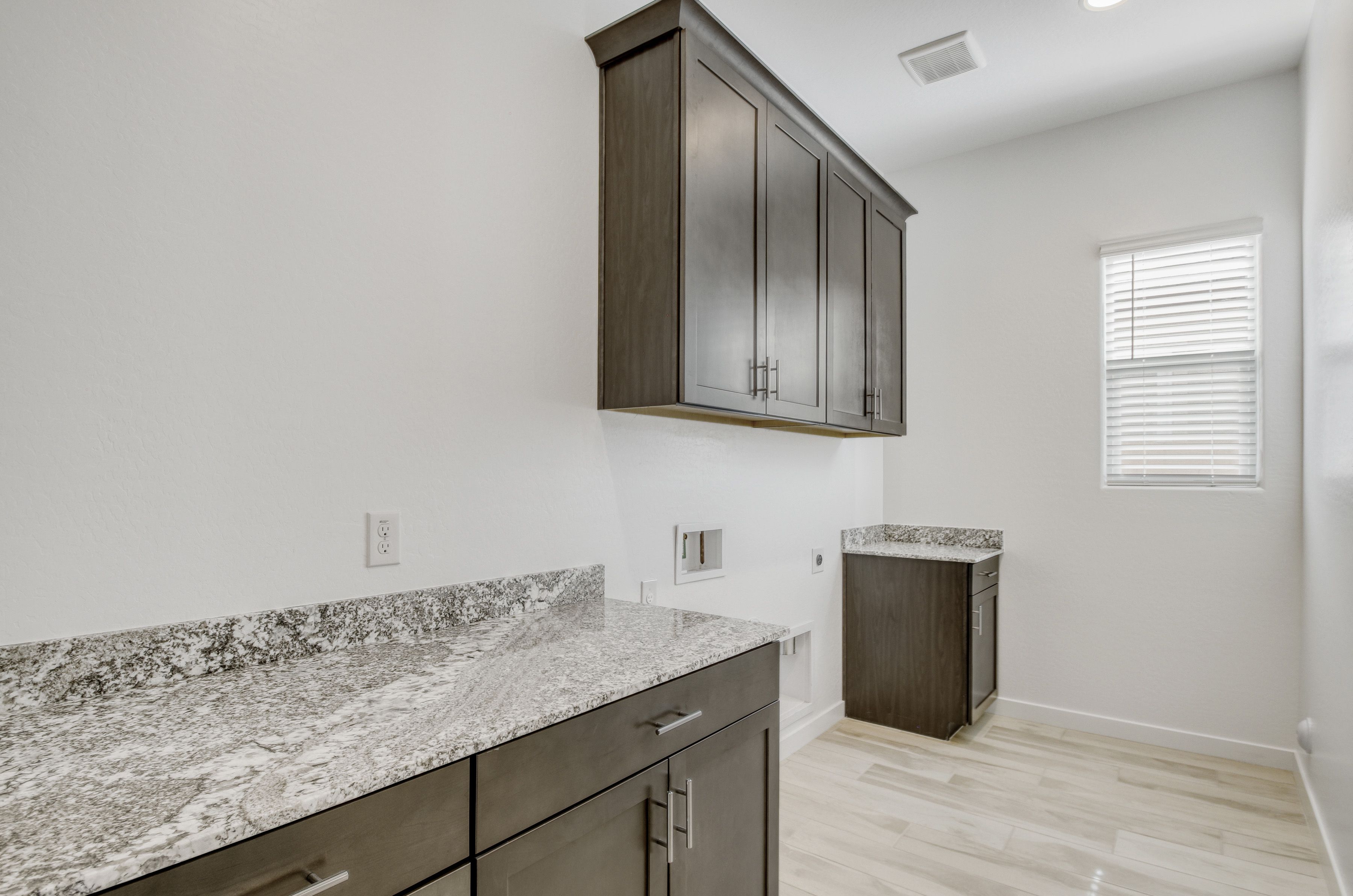 7942 W Rowel Rd   Print Quality   010   10 Laundry Room